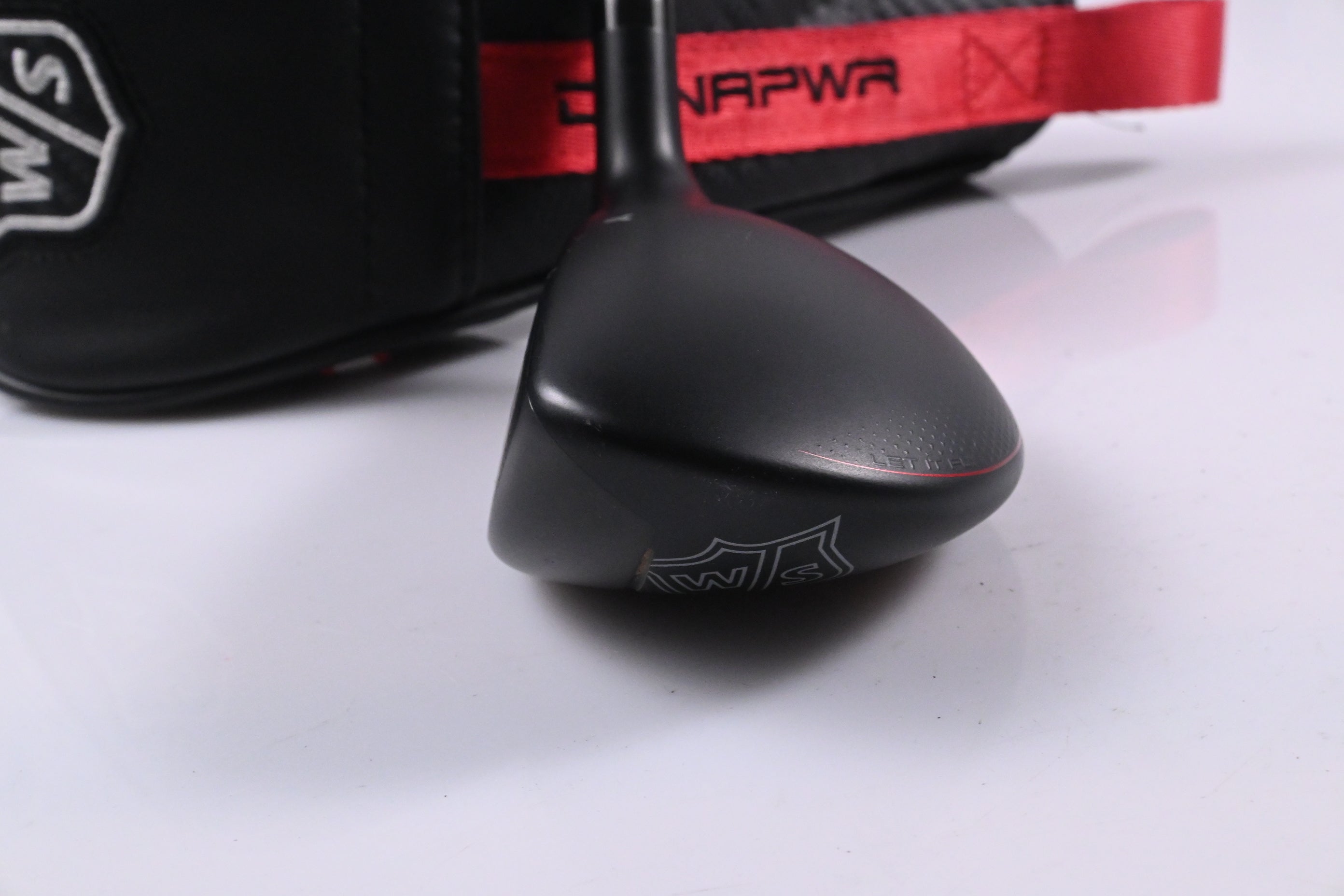 Left Hand Wilson Dynapwr 2023 #3 Hybrid / 19 Degree / Stiff Flex HZRDUS Smoke