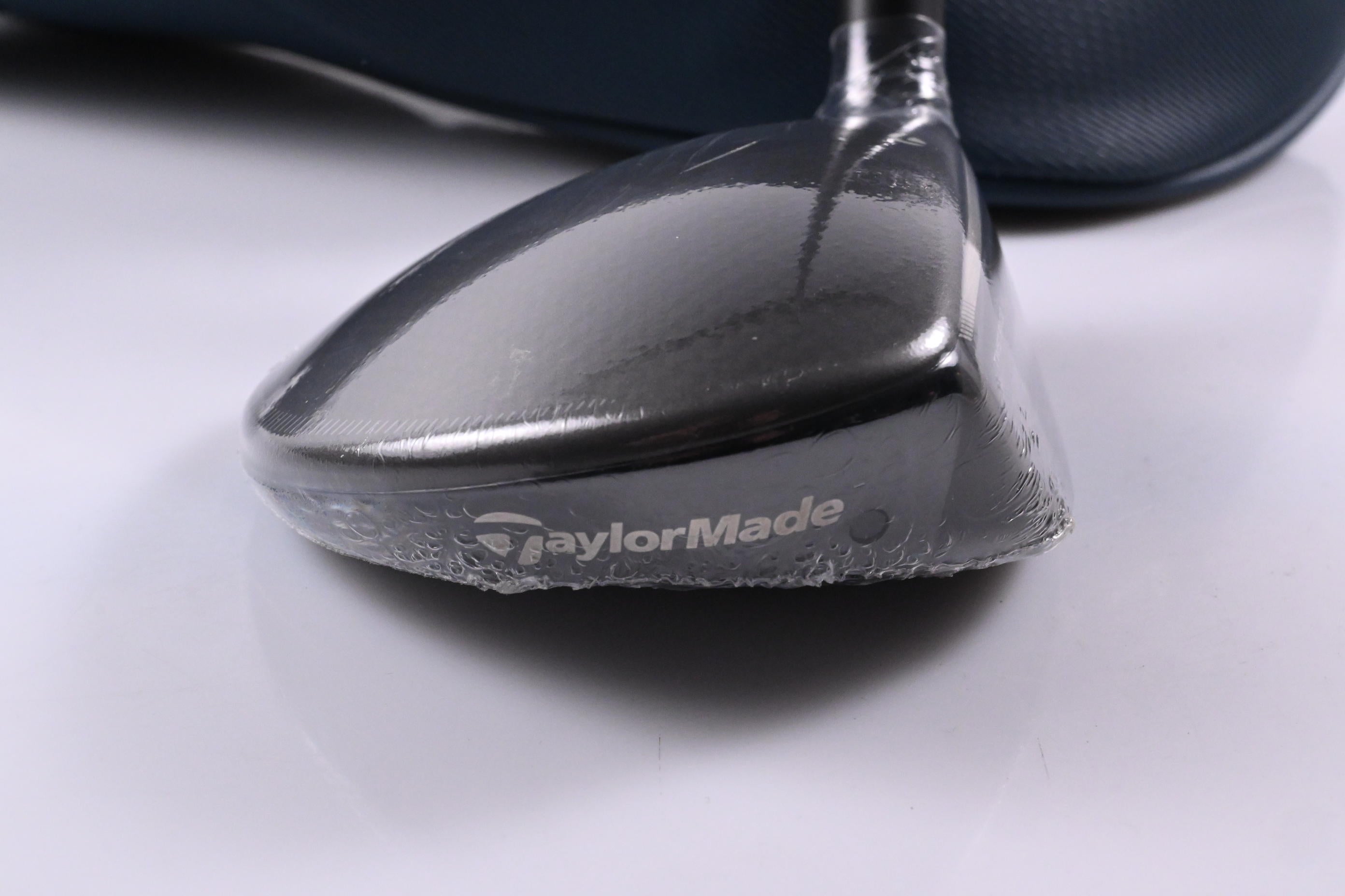 Taylormade Qi4D Max #7 Wood / 21 Degree / Stiff Flex REAX White 65 Shaft