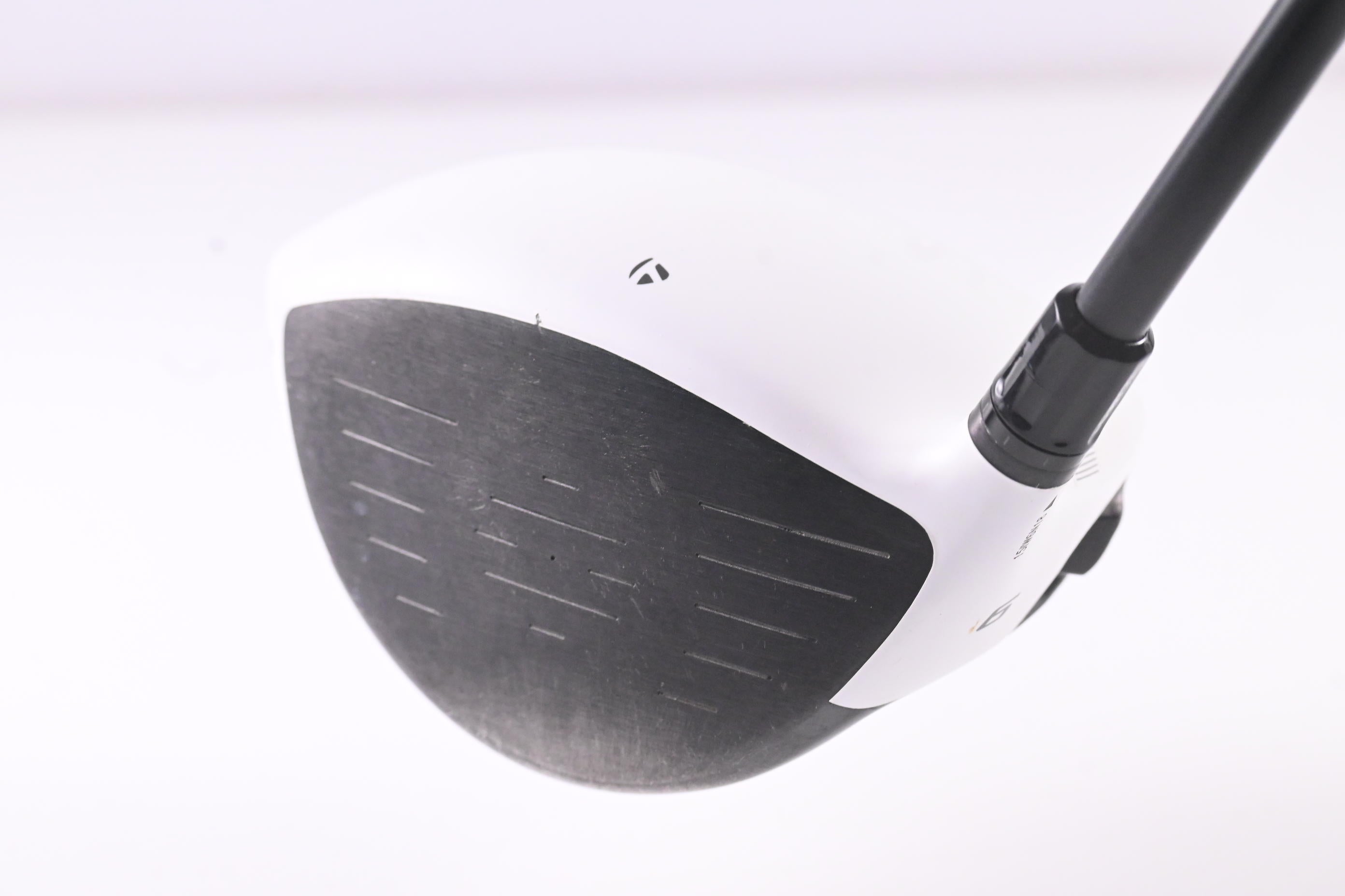 Taylormade R11 Driver / 9 Degree / Stiff Flex Fujikura Blur 60 Shaft