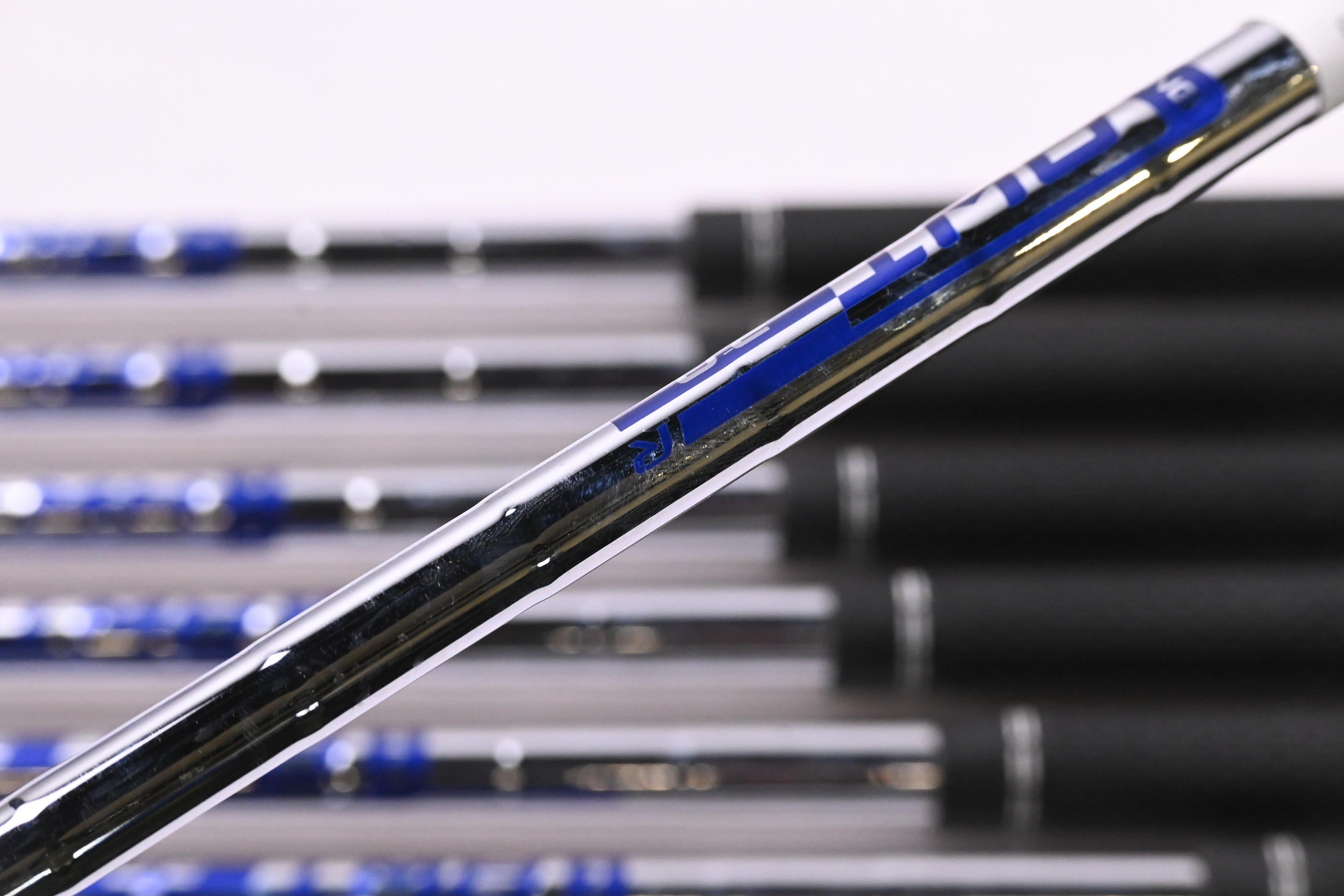 Ping G430 Irons / 5-PW+50° / Blue Dot / Regular Flex Ping AWT 2.0 Shafts