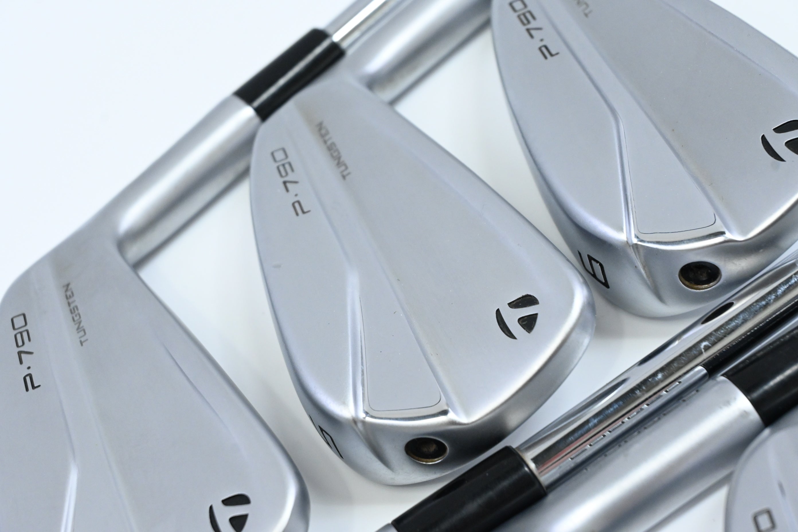 Taylormade P790 2021 Irons / 4-PW / Regular Flex Dynamic Gold 95 R300 Shafts