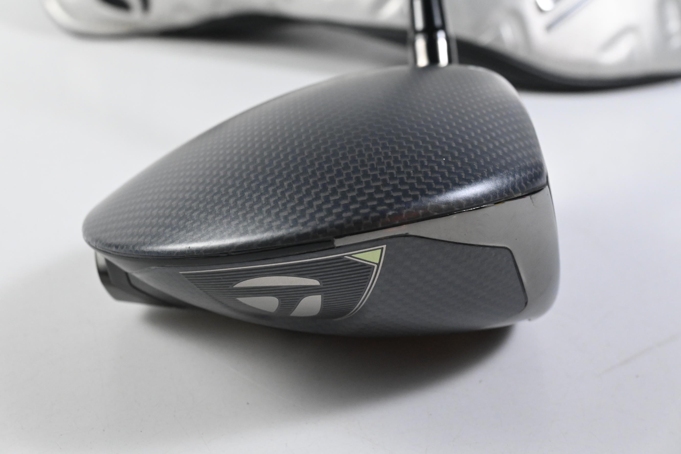 Taylormade Qi35 LS Driver / 8 Degree / Stiff Flex Fujikura AIRSPD 50 Shaft