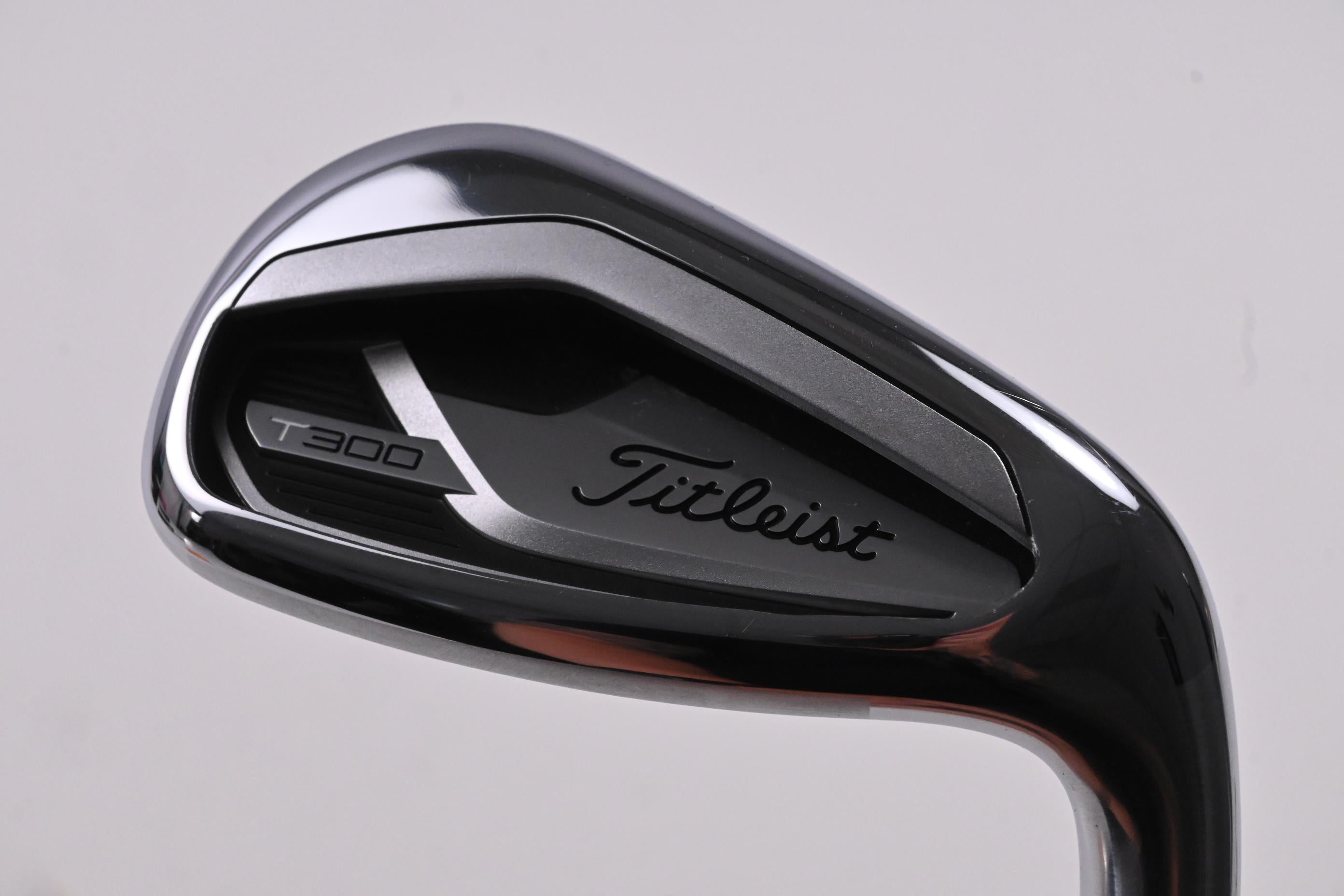 Titleist T300 2021 Pitching Wedge / 43 Degree / Regular Flex Tensei AV Red AM(2)