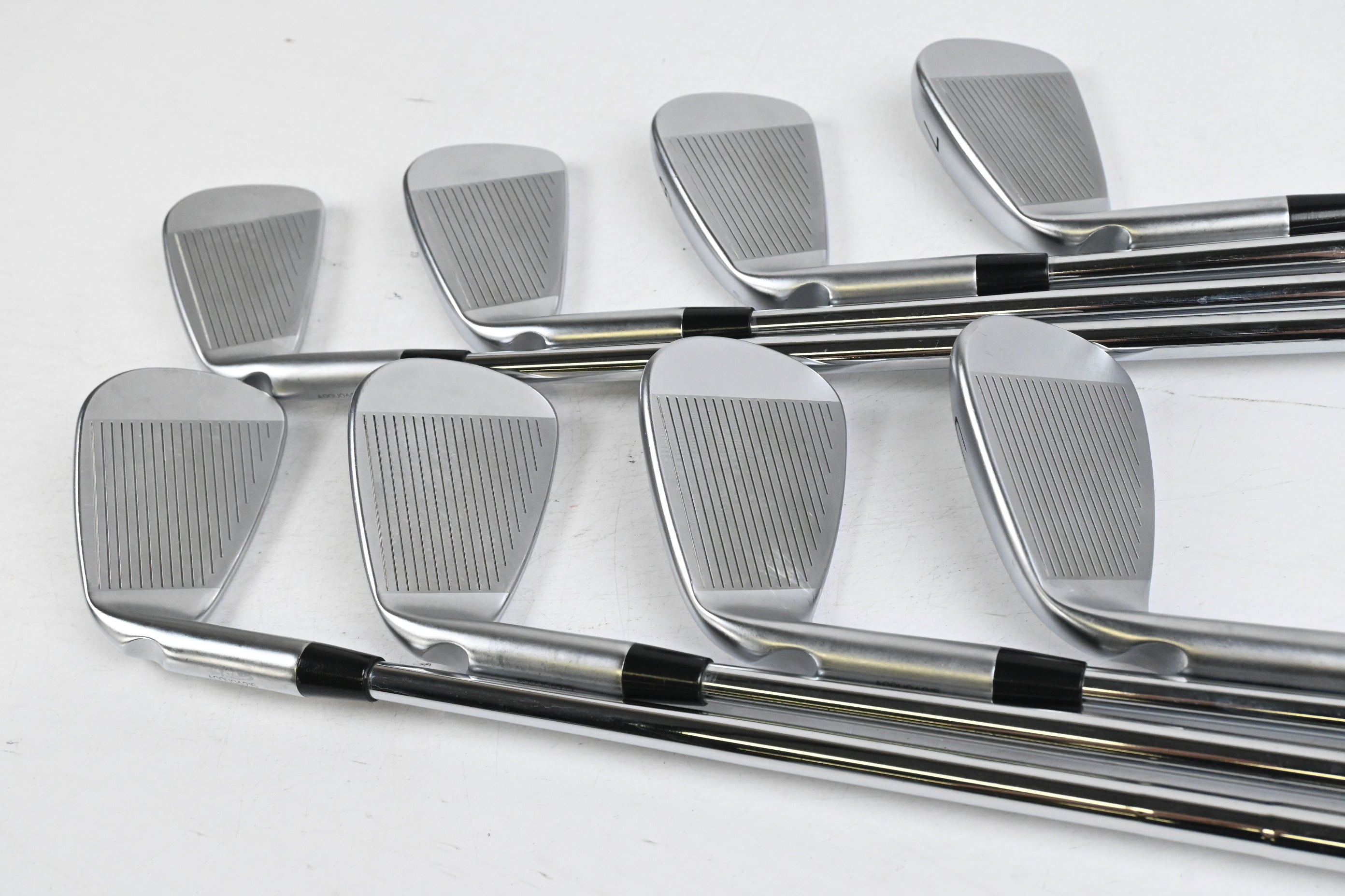 Ping i230 Irons / 4-PW+GW / Blue Dot / Stiff Flex Dynamic Gold 105 S300 Shafts