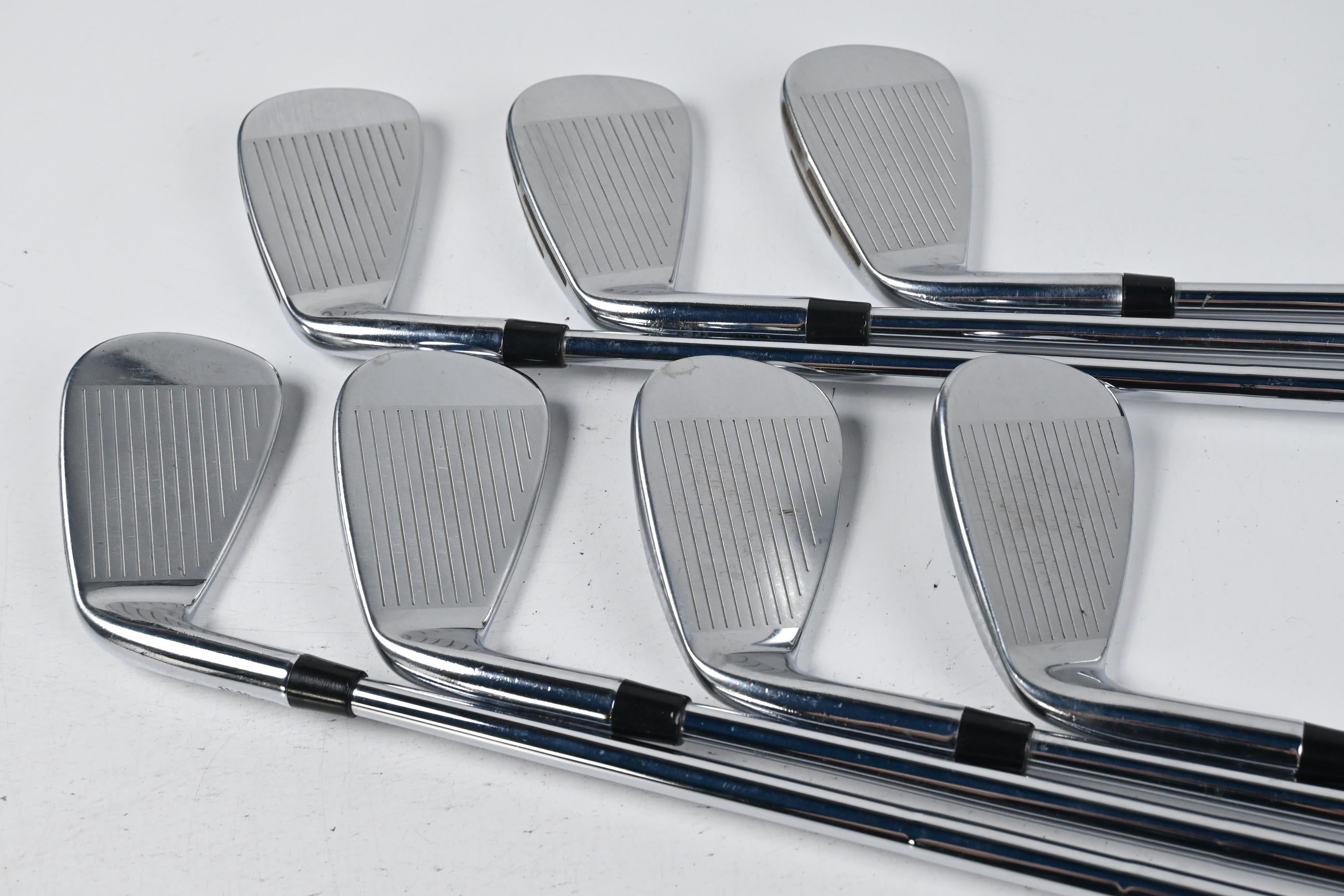 Wilson D9 Forged Irons / 4-PW / X-Flex Dynamic Gold X100 120 Steel Shaft