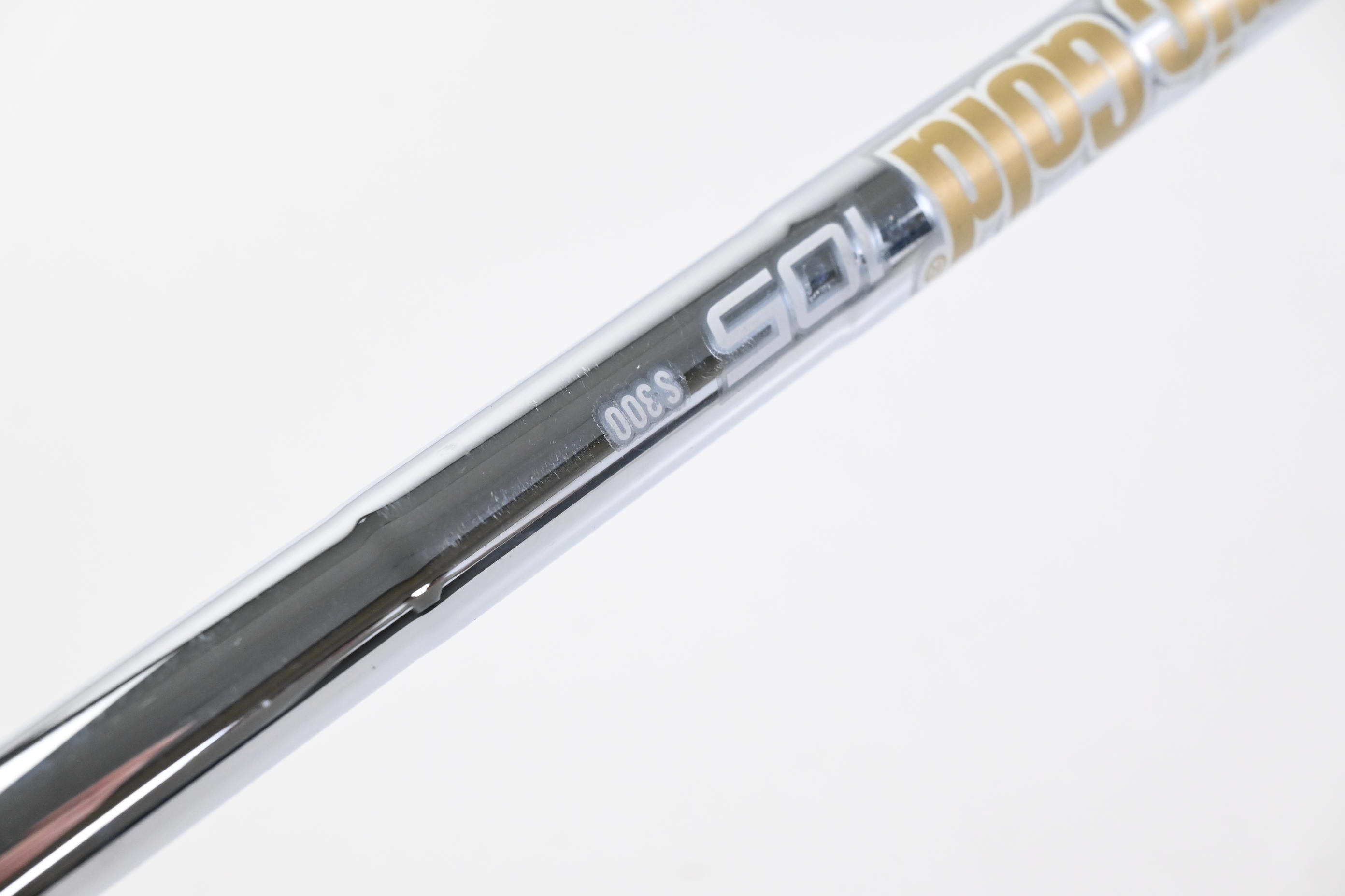 Taylormade P790 UDI 2017 #2 Iron / 17 Degree / Stiff Flex Dynamic Gold S300 105