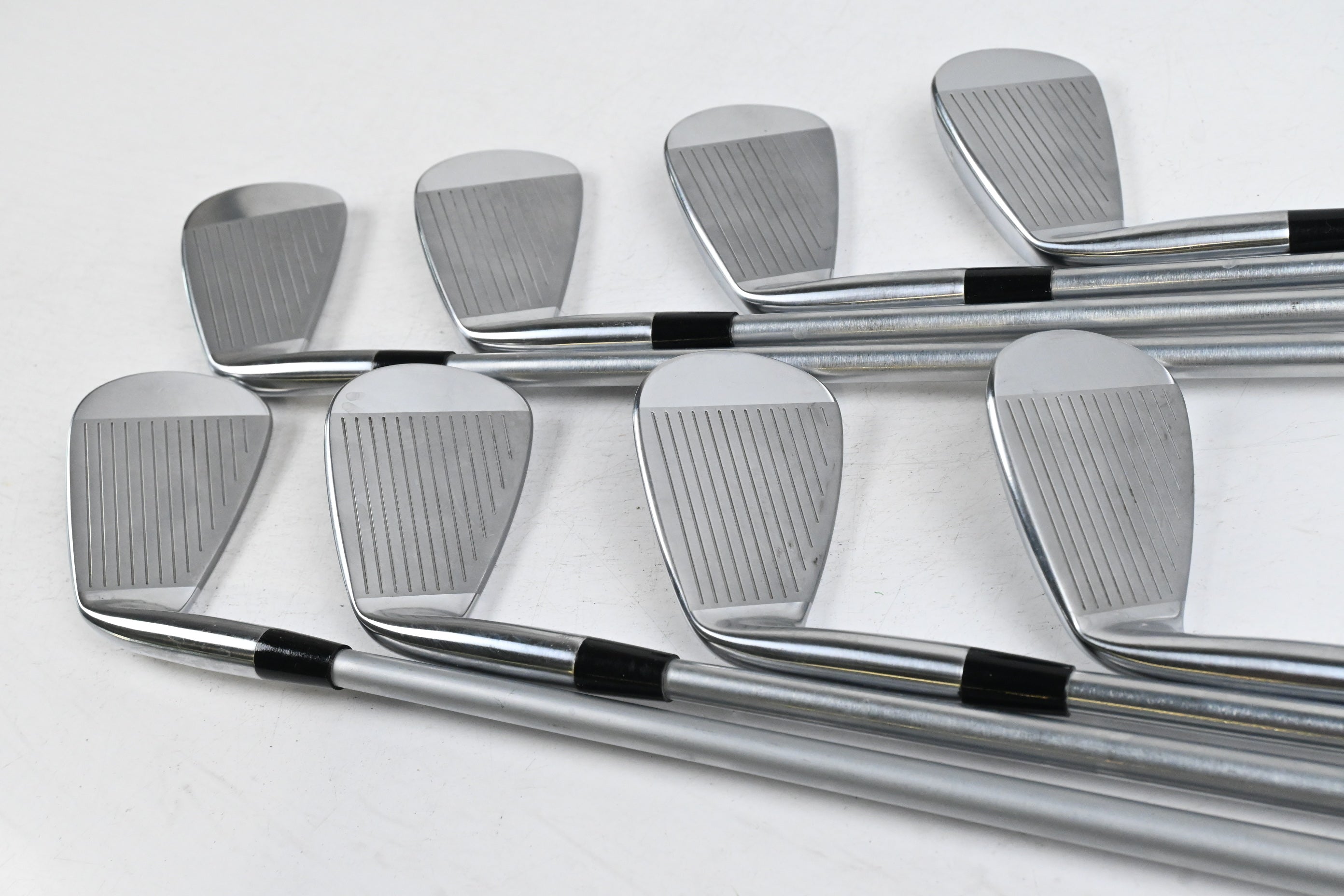 Mizuno Pro 243 Irons / 4-PW+GW / Stiff Flex Project X LS 120 Shafts