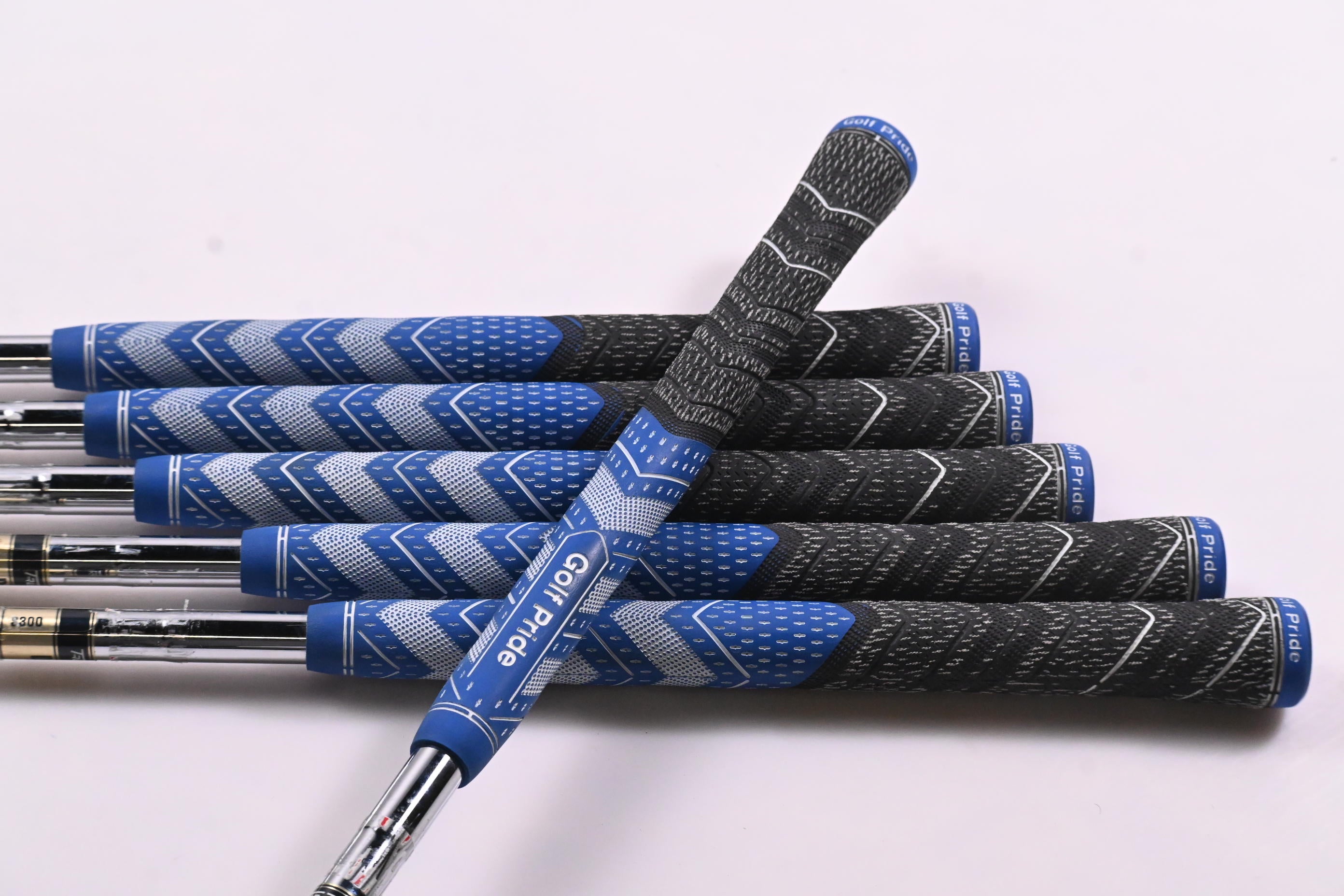 Ping i500 Irons / 4-9i / White Dot / Stiff Flex True Temper Dynamic Gold Shafts