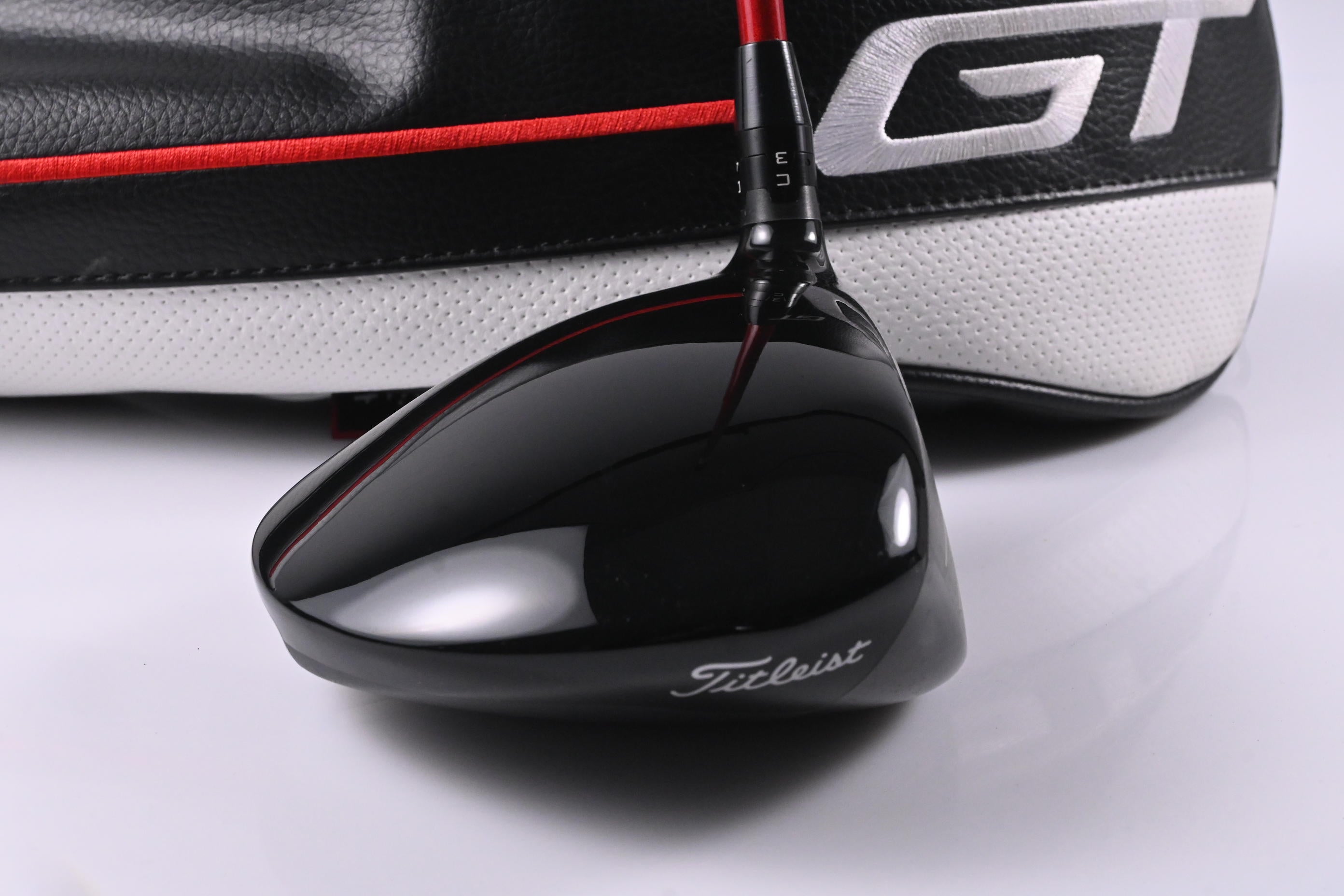 Titleist GT2 Driver / 11 Degree / Regular Flex Denali Red 50 Shaft