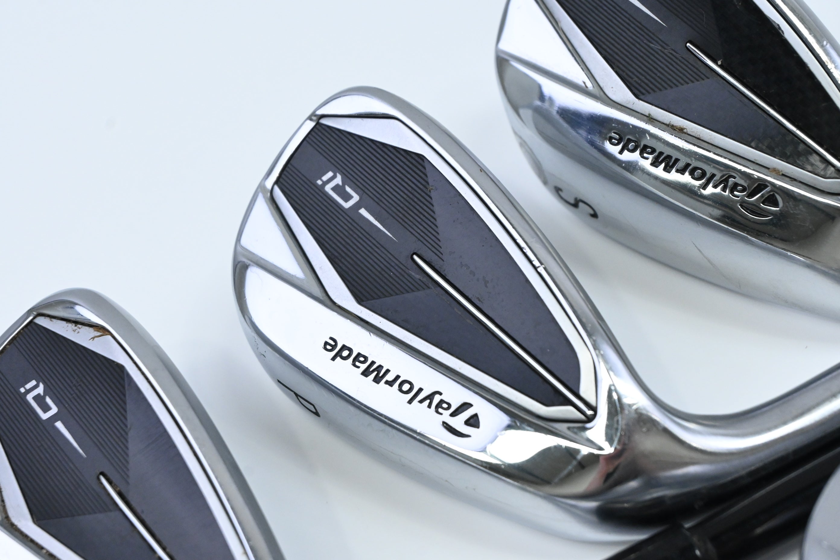 Left Hand Taylormade Qi Irons / 5-PW+SW / Regular Flex Fujikura Ventus TR Blue 6