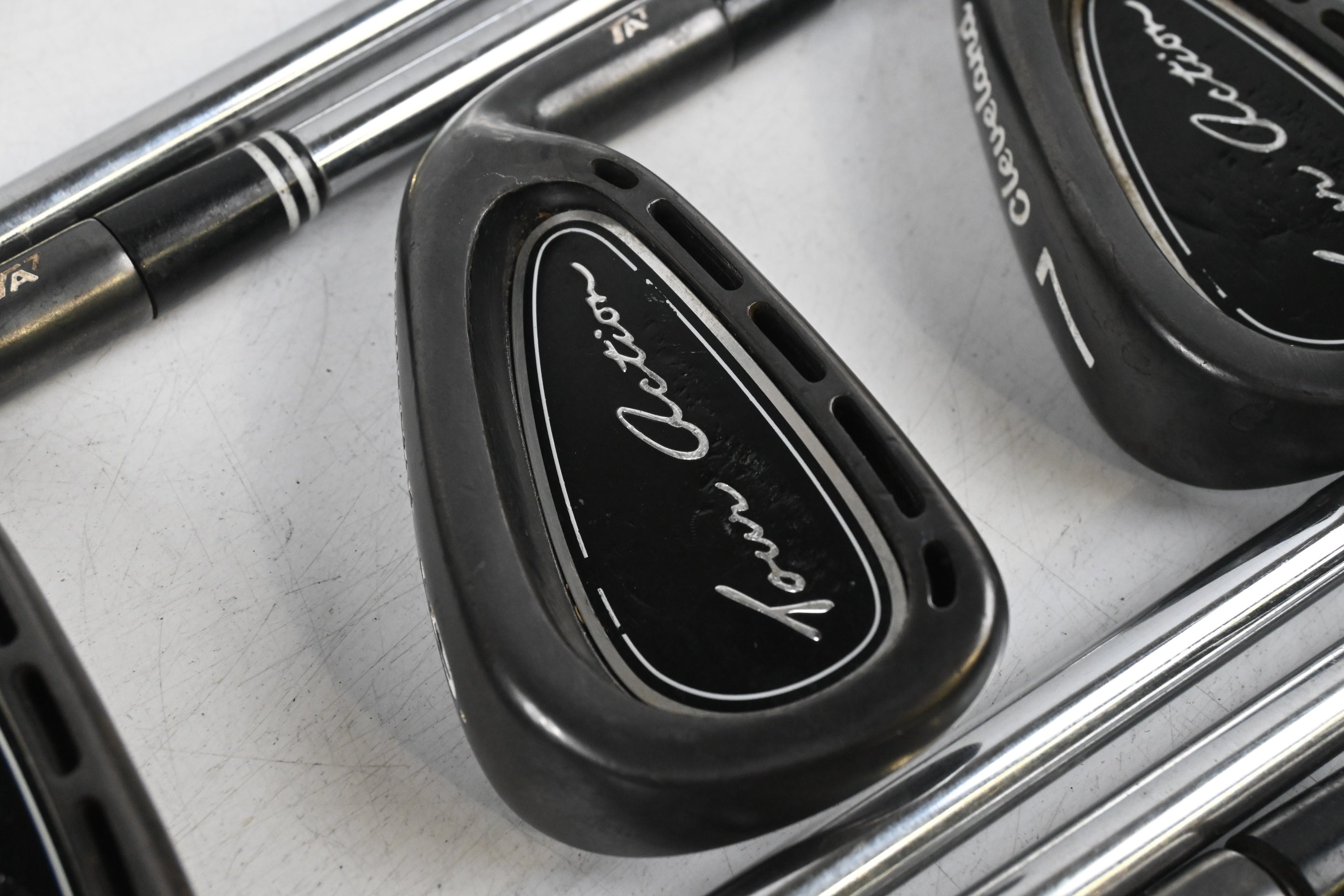 Cleveland TA7 Irons / 4-PW+SW / Stiff Flex Action Lite Shafts