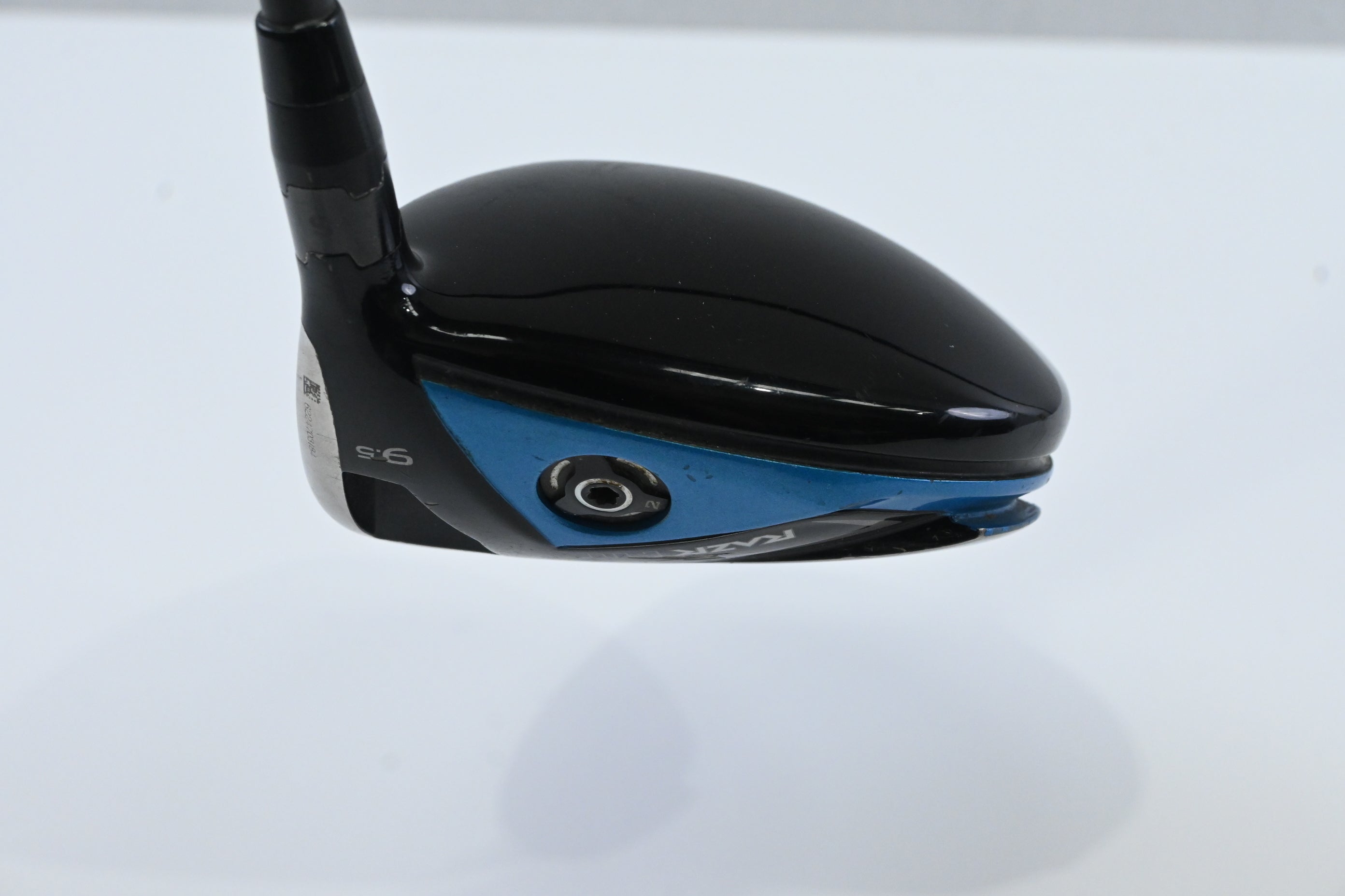 Callaway RAZR Fit Driver / 9.5 Degree / Regular Flex Aldila RIP'D NV 60 Shaft