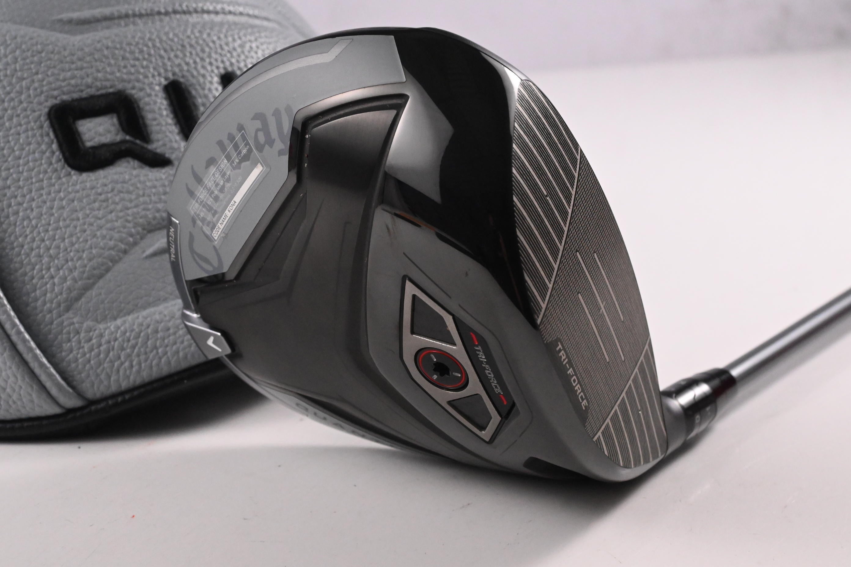 Callaway Quantum Max Driver / 10.5 Degree / Regular Flex Denali Charcoal 50 Shaft