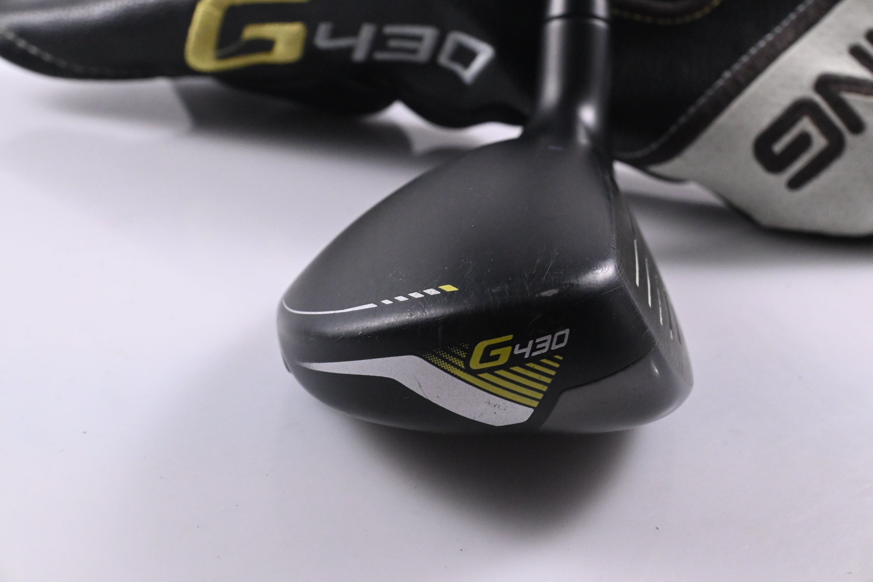 Ping G430 #6 Hybrid / 30 Degree / Regular Flex Ping Alta CB Black 70 Shaft