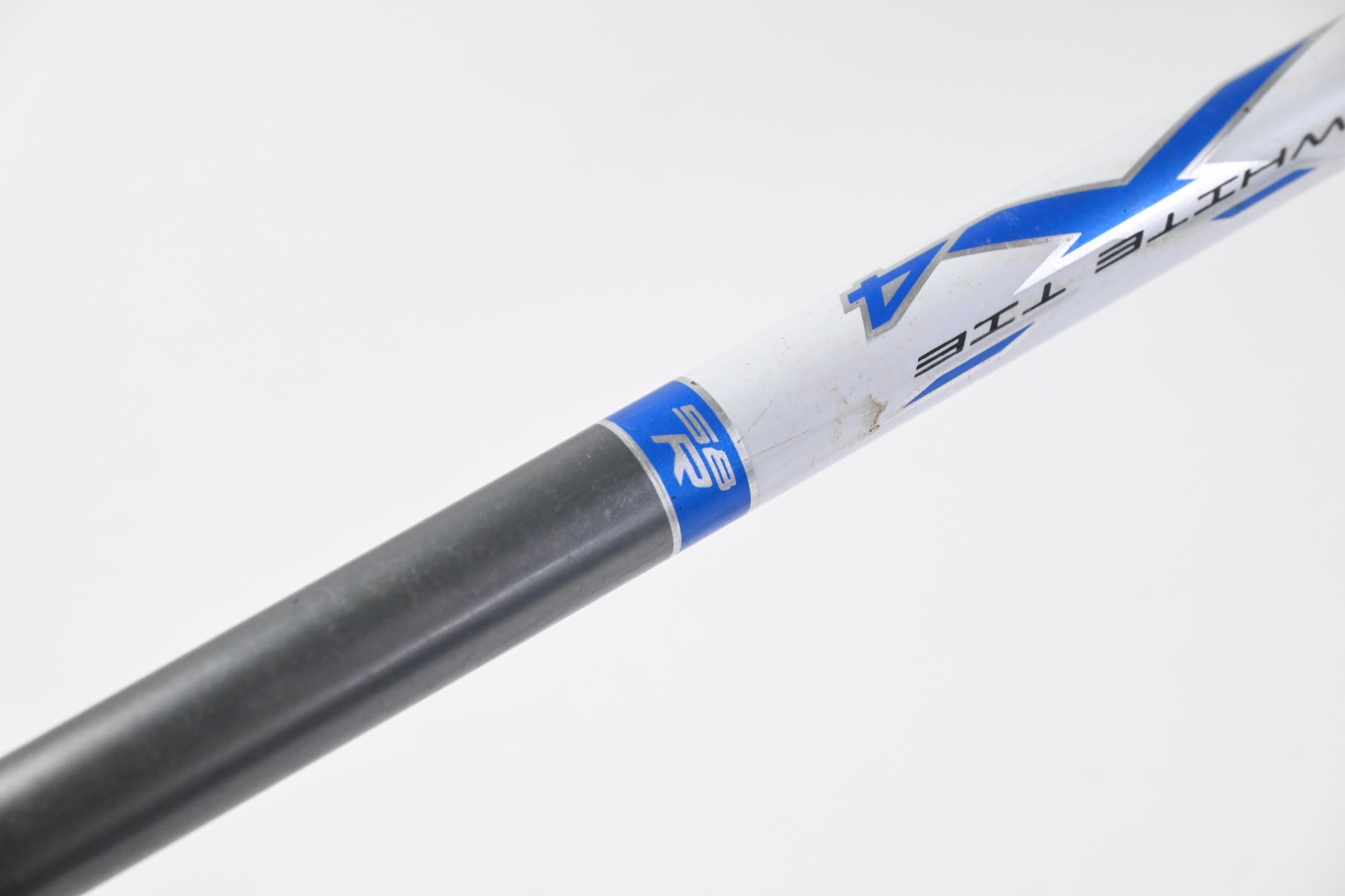 Cobra Max#4 Hybrid / 22 Degree / Regular Flex MFS White Tie X4 58 Shaft