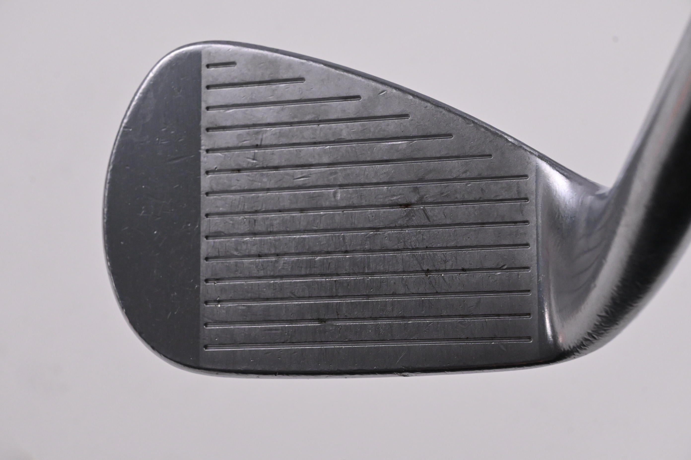 Titleist 718 AP2 Pitching Wedge / 45 Degree / X-Flex Project X LZ 125 Shaft
