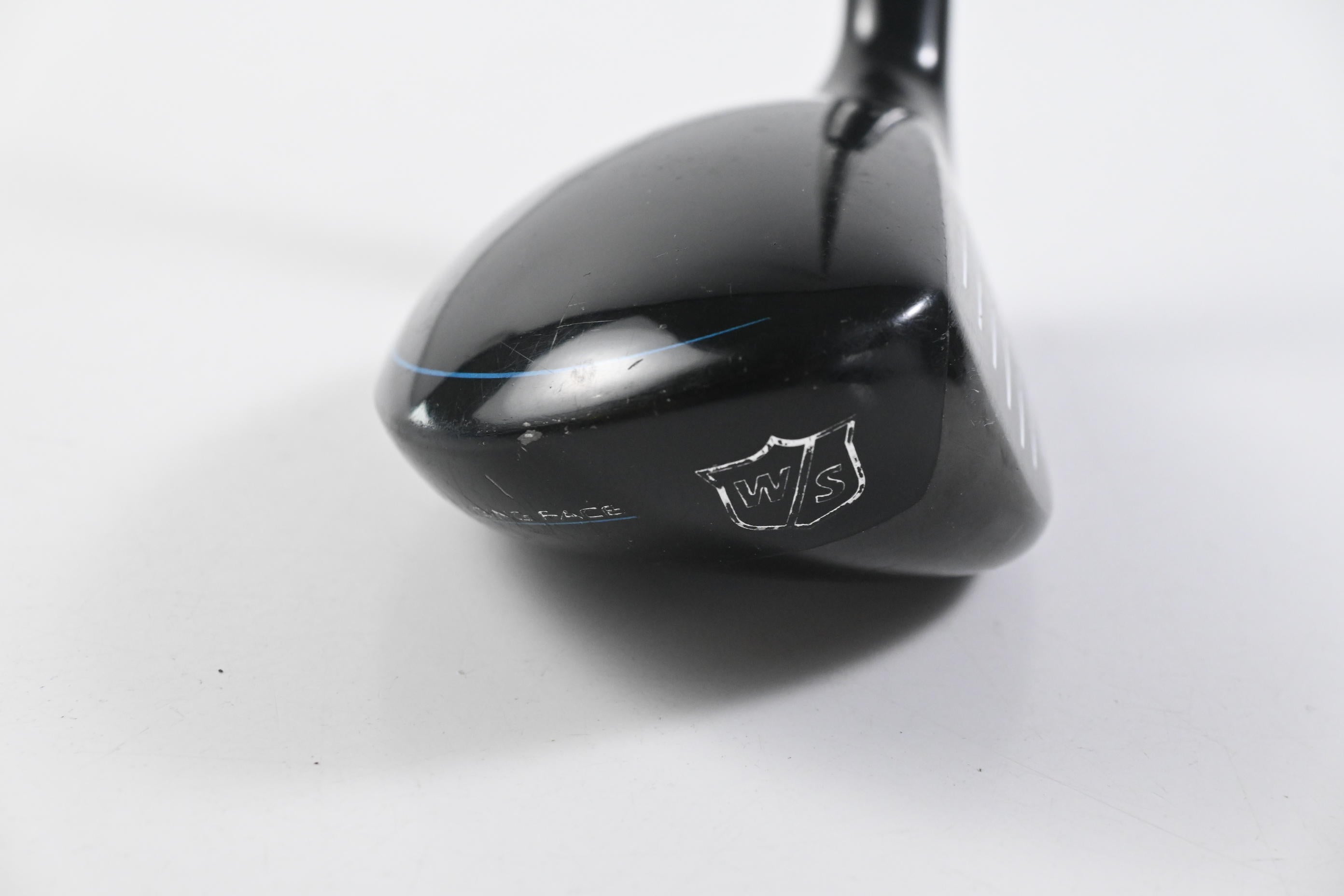 Wilson Staff D7 #4 Hybrid / 22 Degree / Regular Flex UST Recoil 460 Shaft
