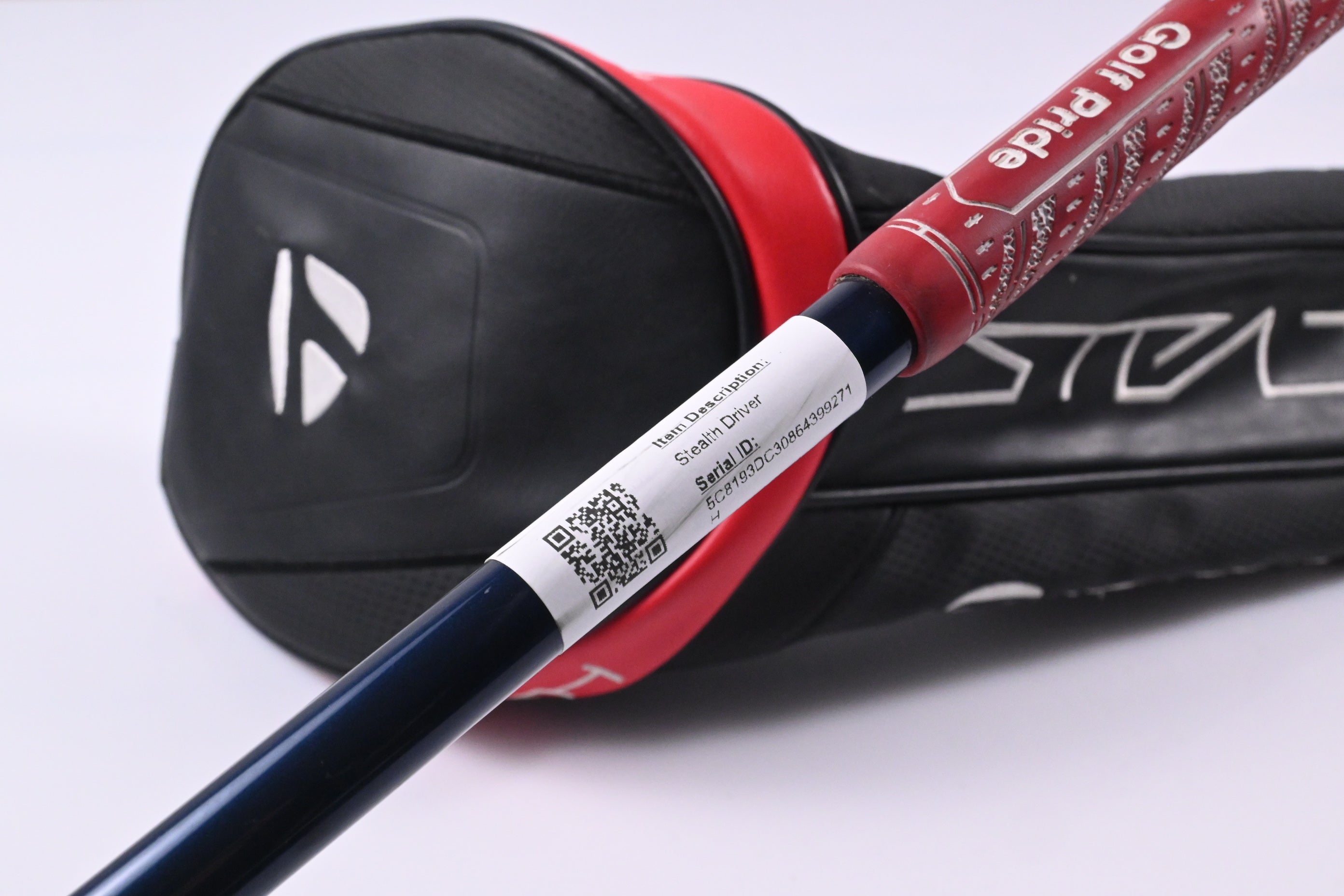 Taylormade Stealth Driver / 10.5 Degree / Regular Flex Ventus Blue 5 Shaft