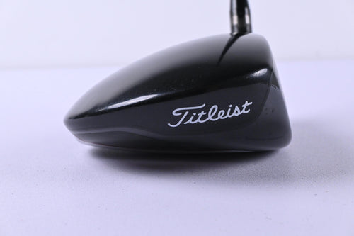 Titleist 913 D2 Driver / 10.5 Degree / Stiff Flex Diamana D+ 72 Shaft