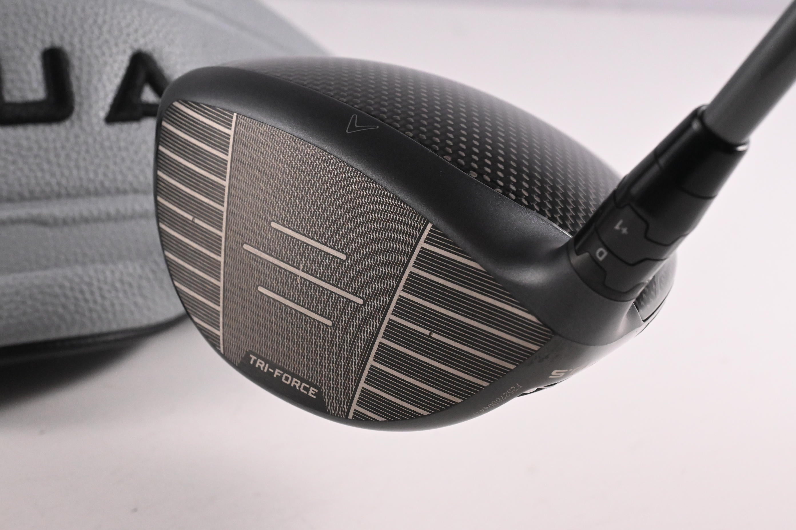 Callaway Quantum Max Driver / 10.5 Degree / Regular Flex Denali Charcoal 50 Shaft