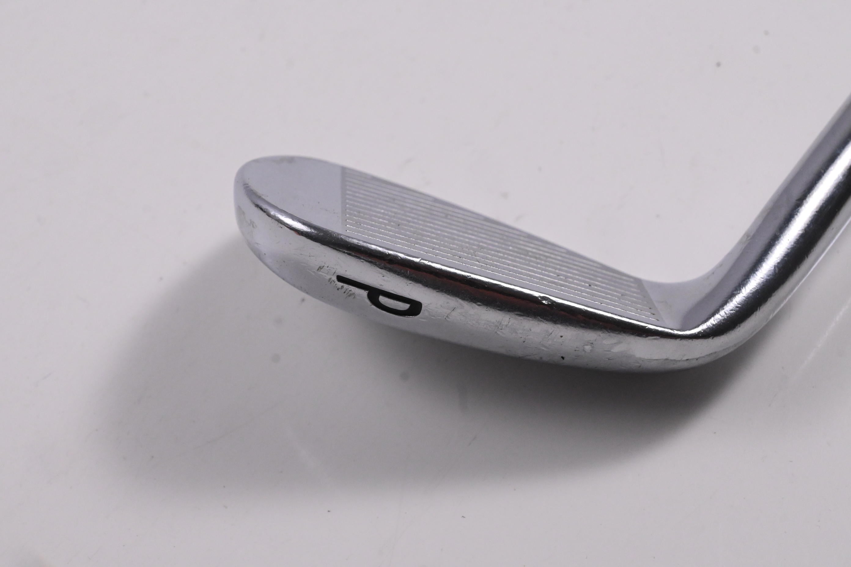 Titleist 718 AP2 Pitching Wedge / 45 Degree / X-Flex Project X LZ 125 Shaft