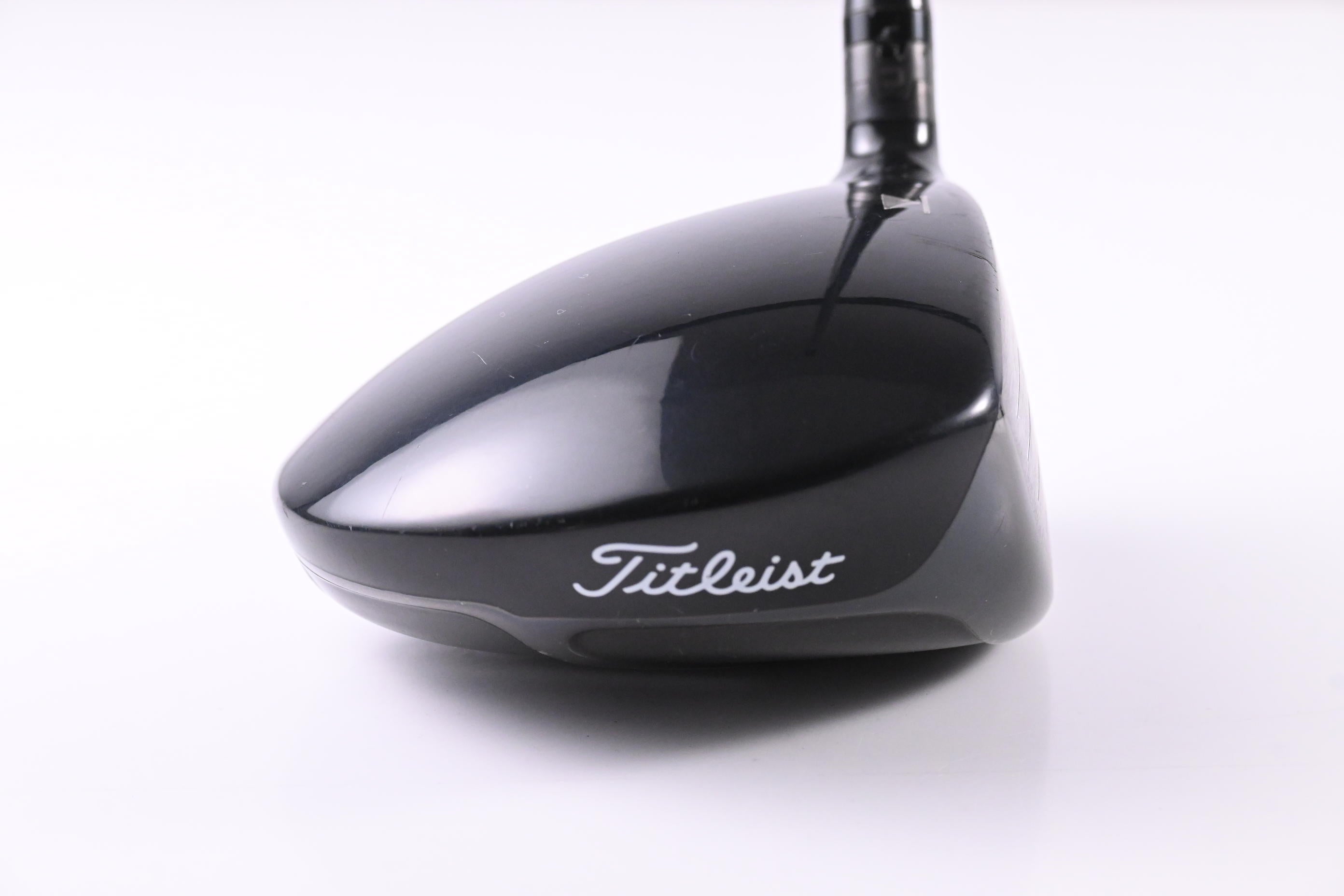 Titleist 910 D3 Driver / 8.5 Degree / Regular Flex Graphite Design Tour AD YSQ