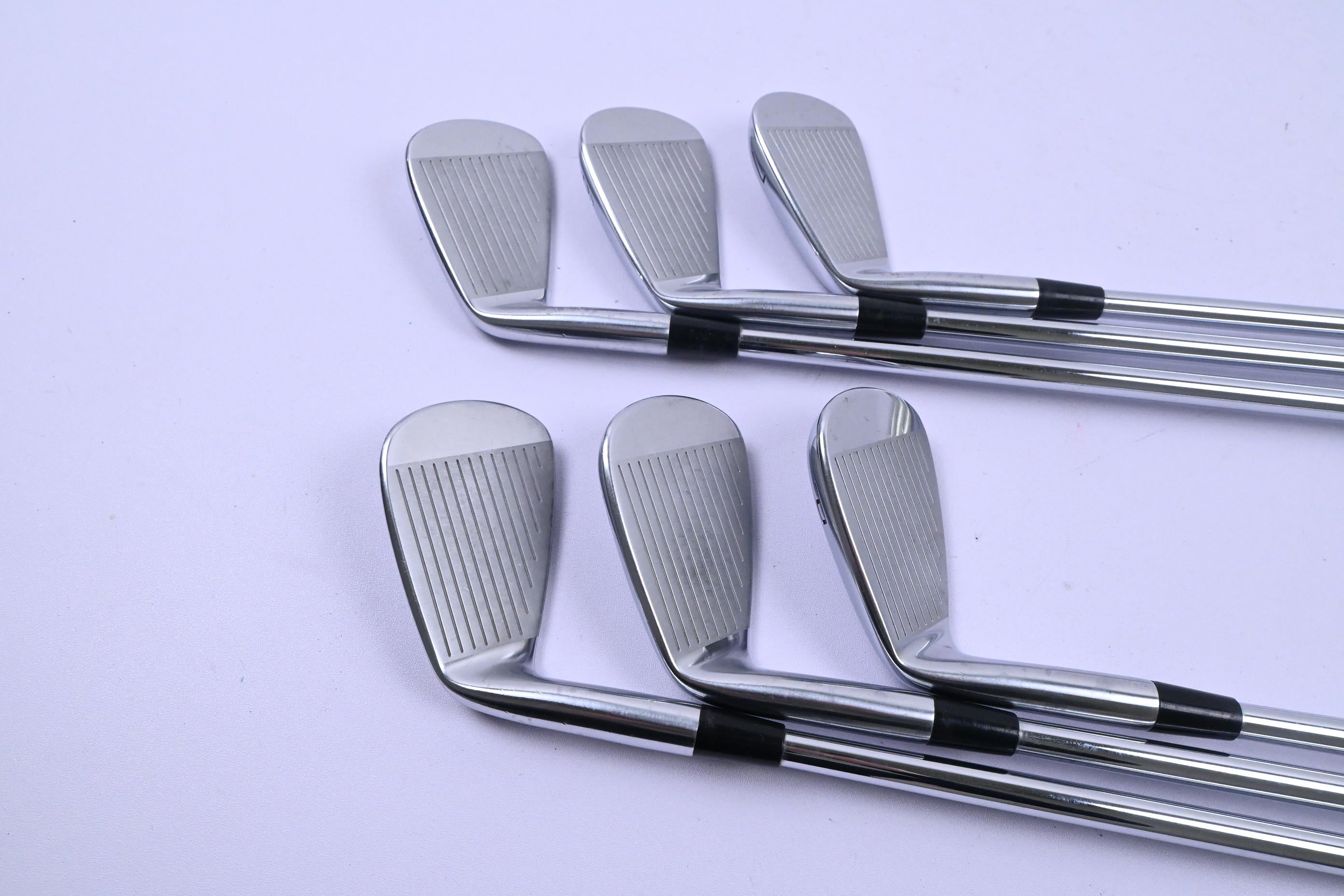 Mizuno Pro 221 Irons / 5-PW / Stiff Flex Dynamic Gold S300 Shaft