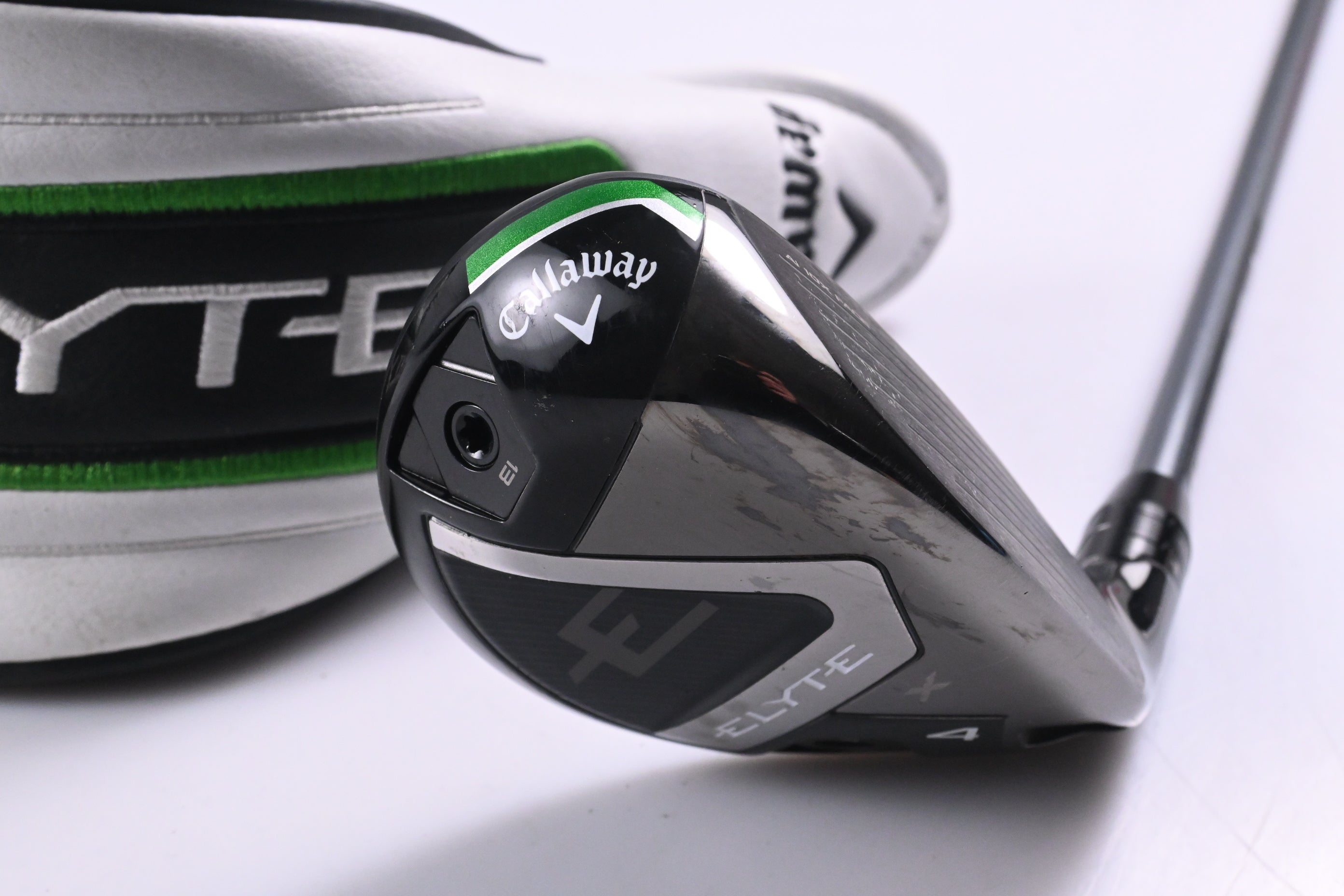 Callaway Elyte X #4 Hybrid / 21 Degree / Regular Flex Denali Charcoal 60 Shaft