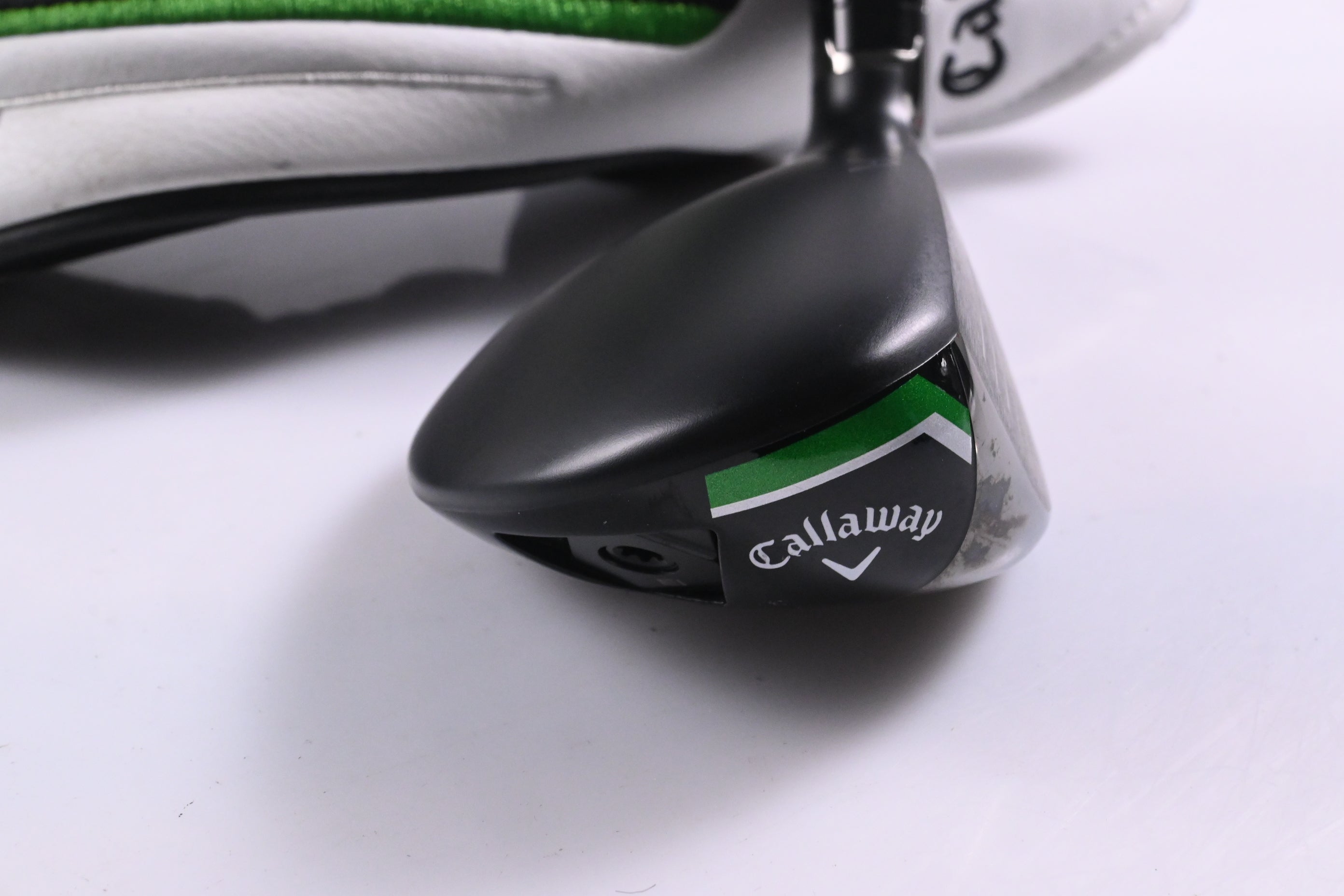Callaway Elyte X #4 Hybrid / 21 Degree / Regular Flex Denali Charcoal 60 Shaft