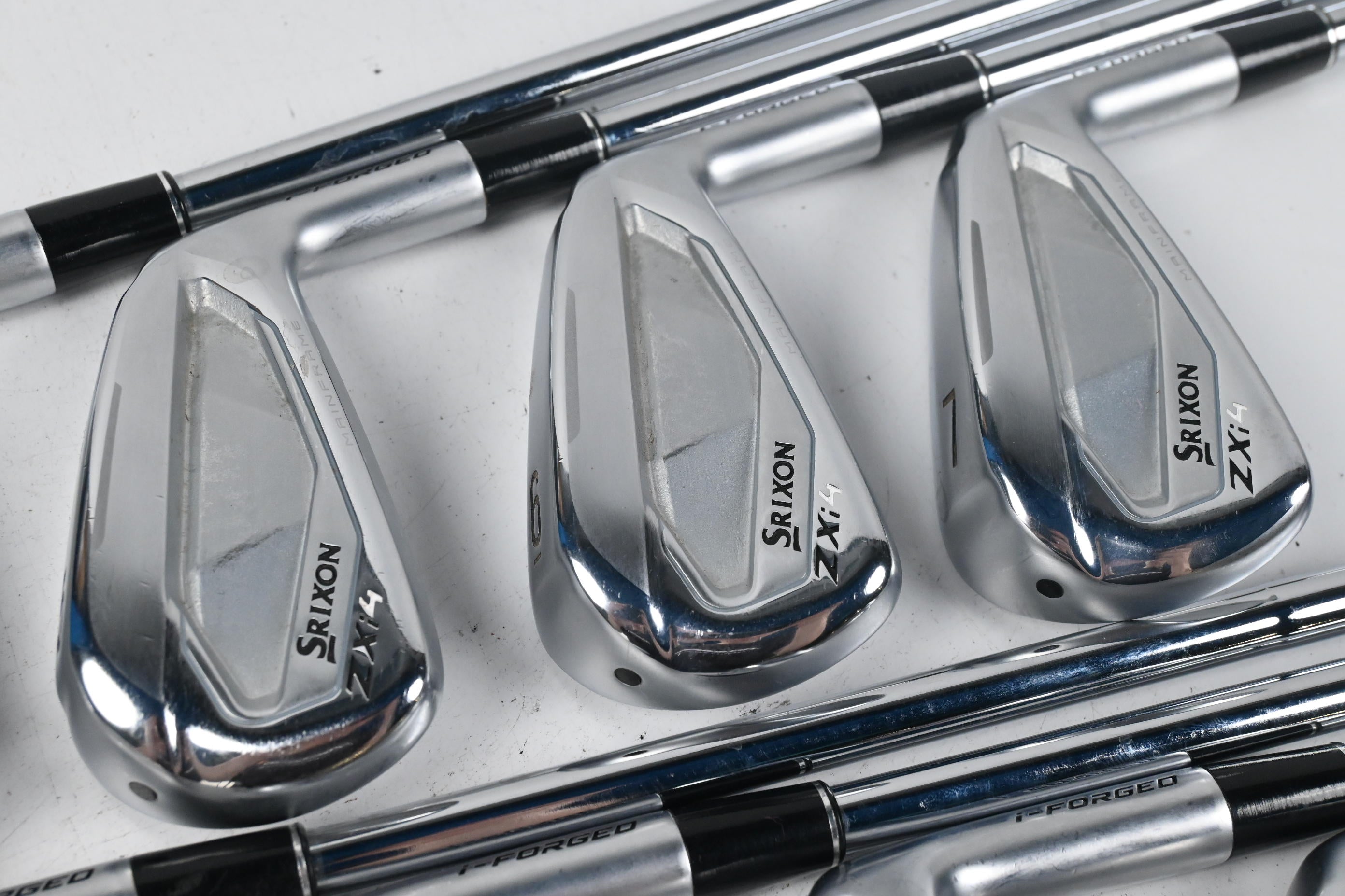 Srixon ZXi4 Irons / 4-PW+GW / Regular Flex KBS Tour Lite Shafts