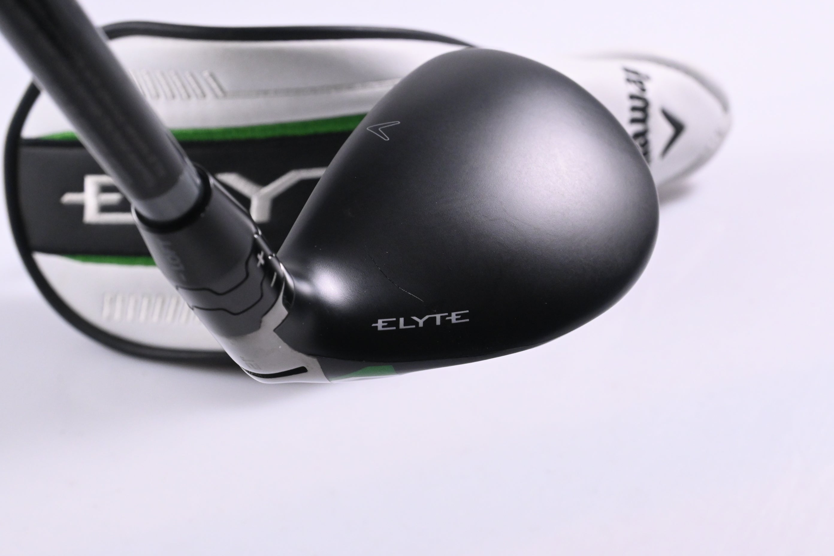 Callaway Elyte X #4 Hybrid / 21 Degree / Regular Flex Denali Charcoal 60 Shaft
