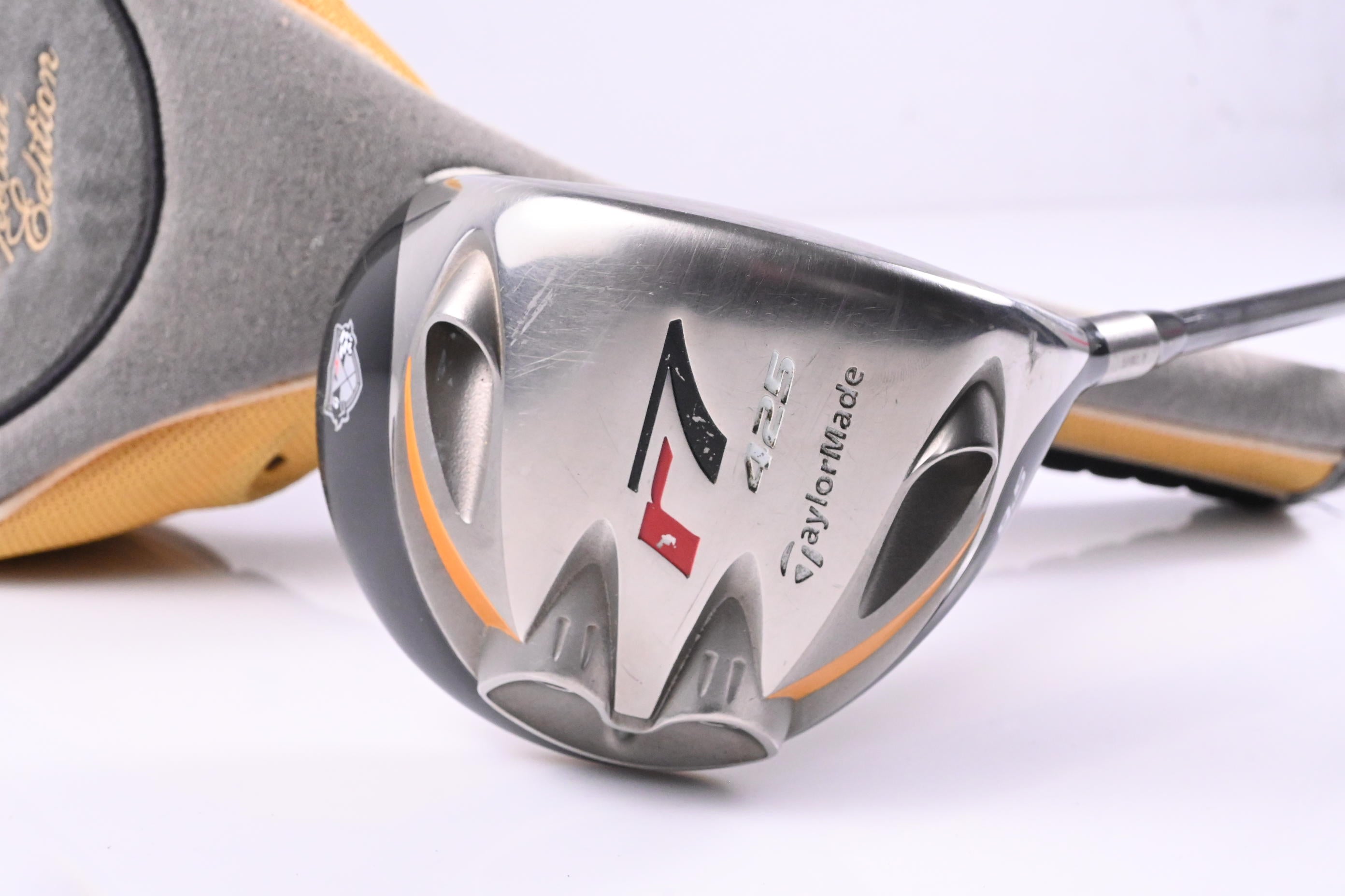 Taylormade R7 425 Driver / 9.5 Degree / Stiff Flex Reax 75 Shaft