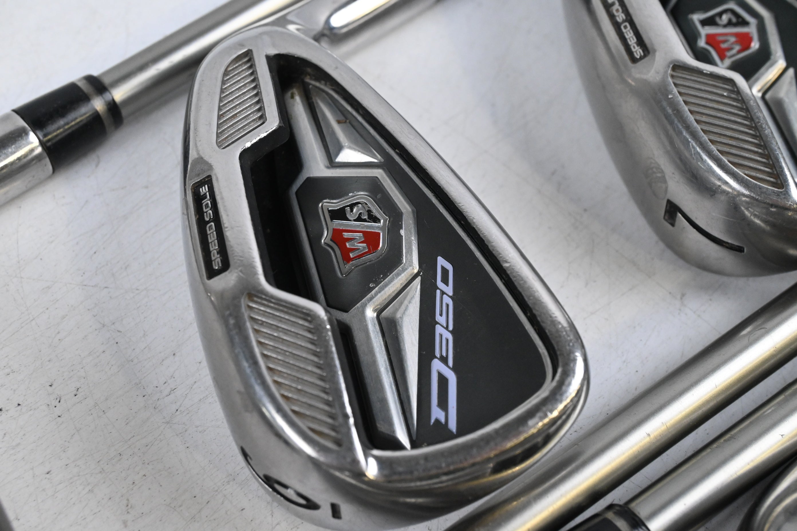 Wilson D350 Irons / 5-PW+SW / Senior Flex Elements Chrome 59FA Shafts