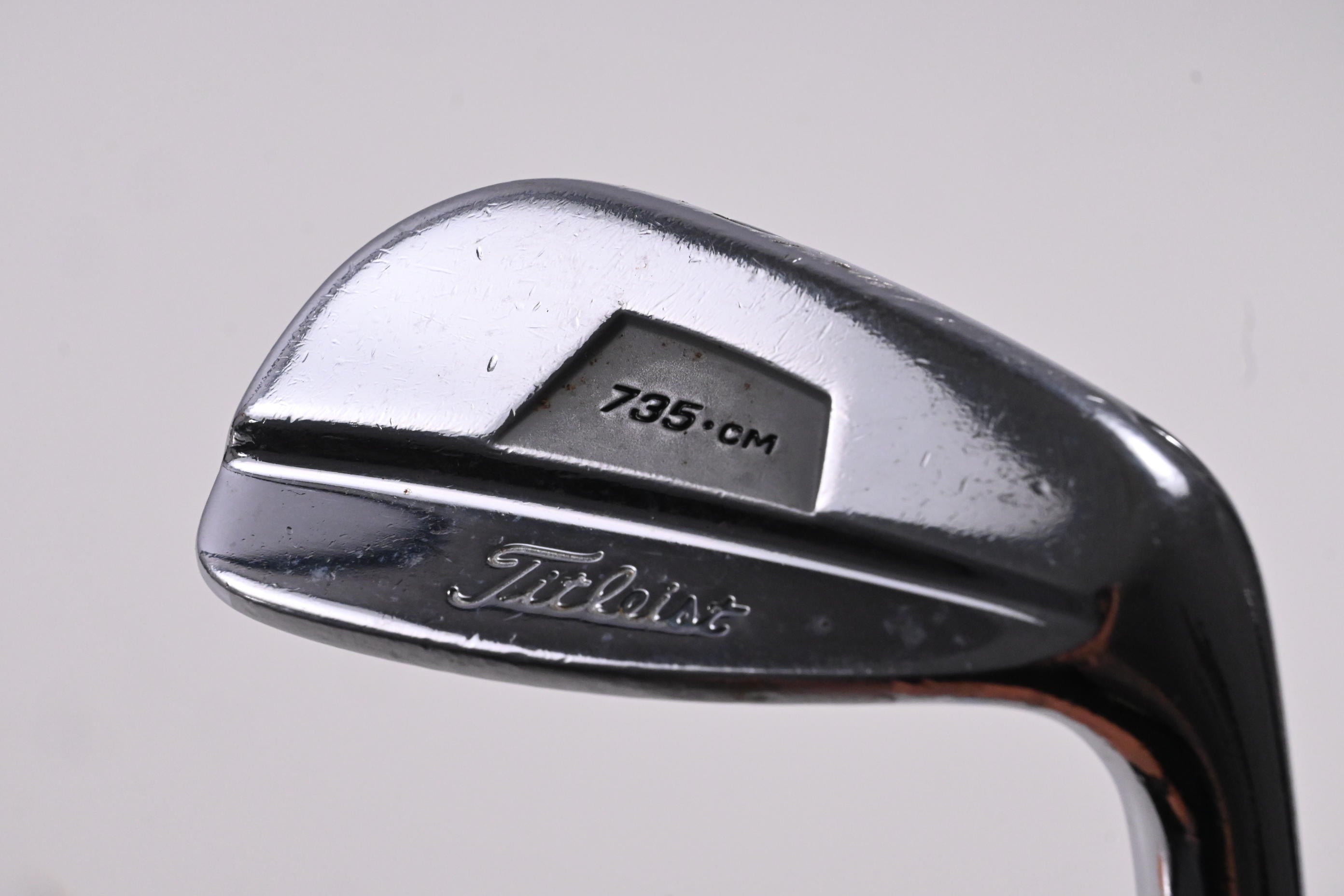 Titleist 735.CM Pitching Wedge / 43 Degree / Stiff Flex Dynamic Gold S300 Shaft