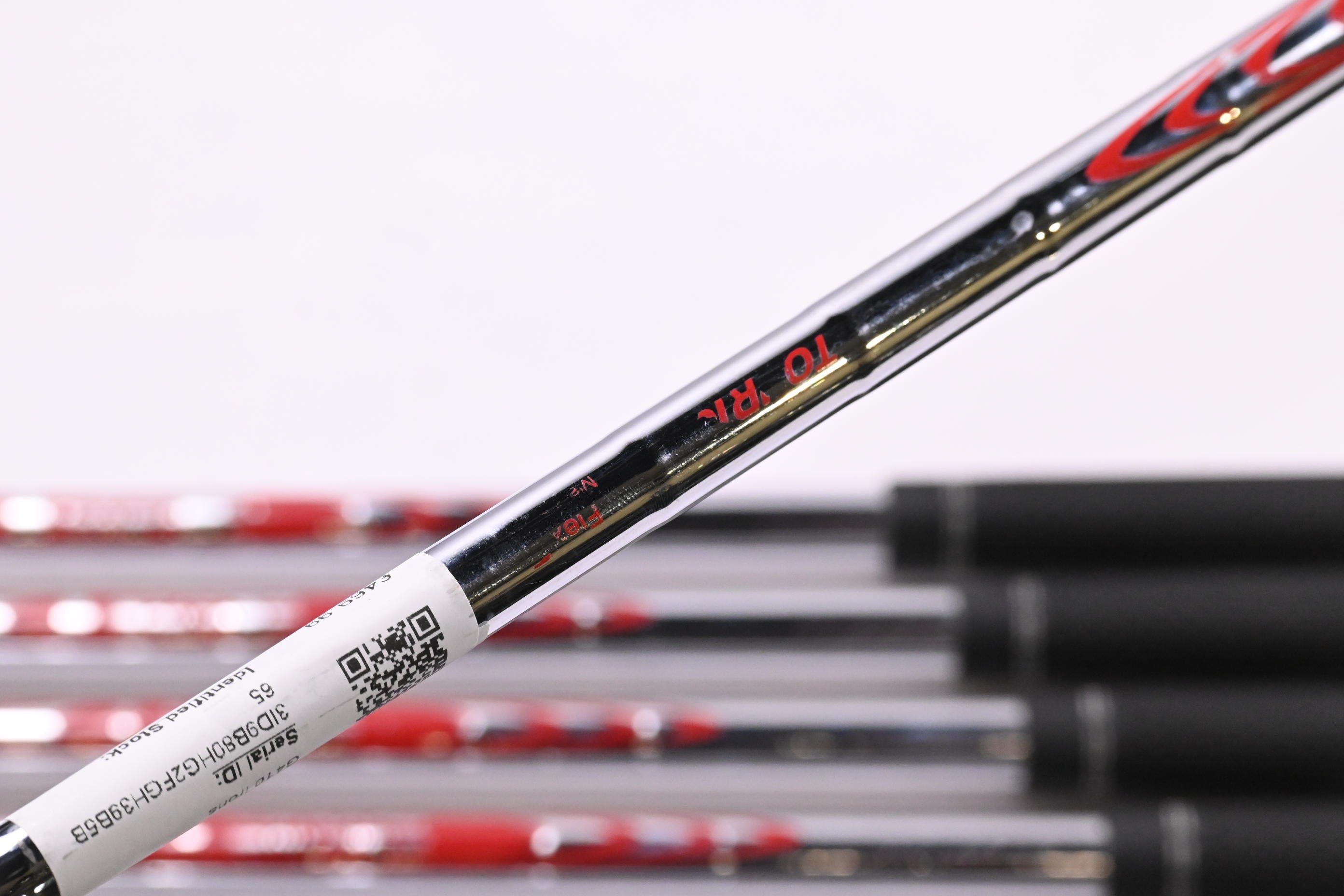 Ping G410 Irons / 4-PW / Blue Dot / Stiff Flex N.S.Pro Modus³ Tour 105 Shafts