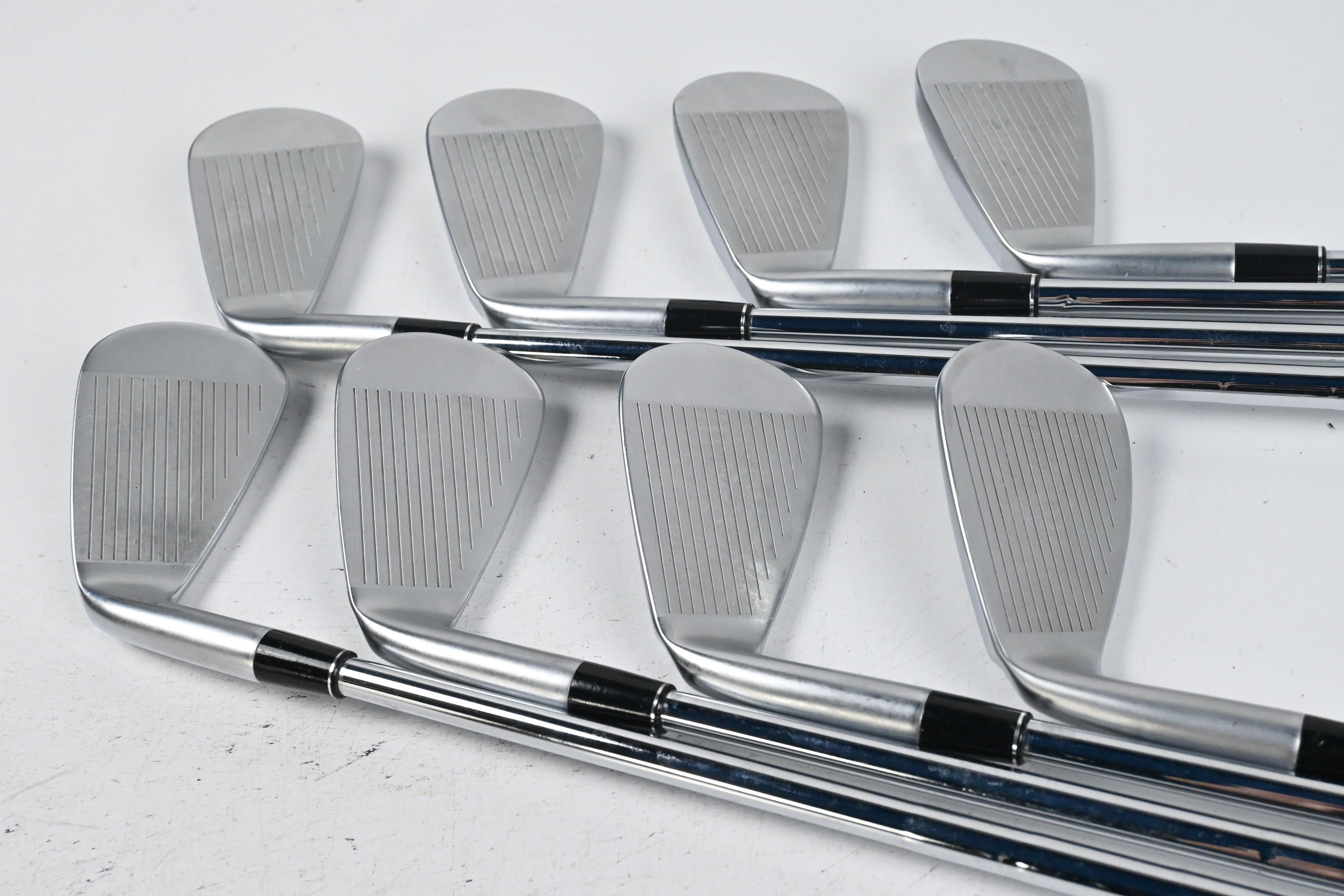 Srixon ZXi4 Irons / 4-PW+GW / Regular Flex KBS Tour Lite Shafts