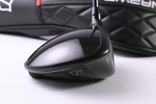 Wilson DYNAPWR 2025 Carbon Driver / 9 Degree / X-Flex Fujikura Ventus TR Blue 6