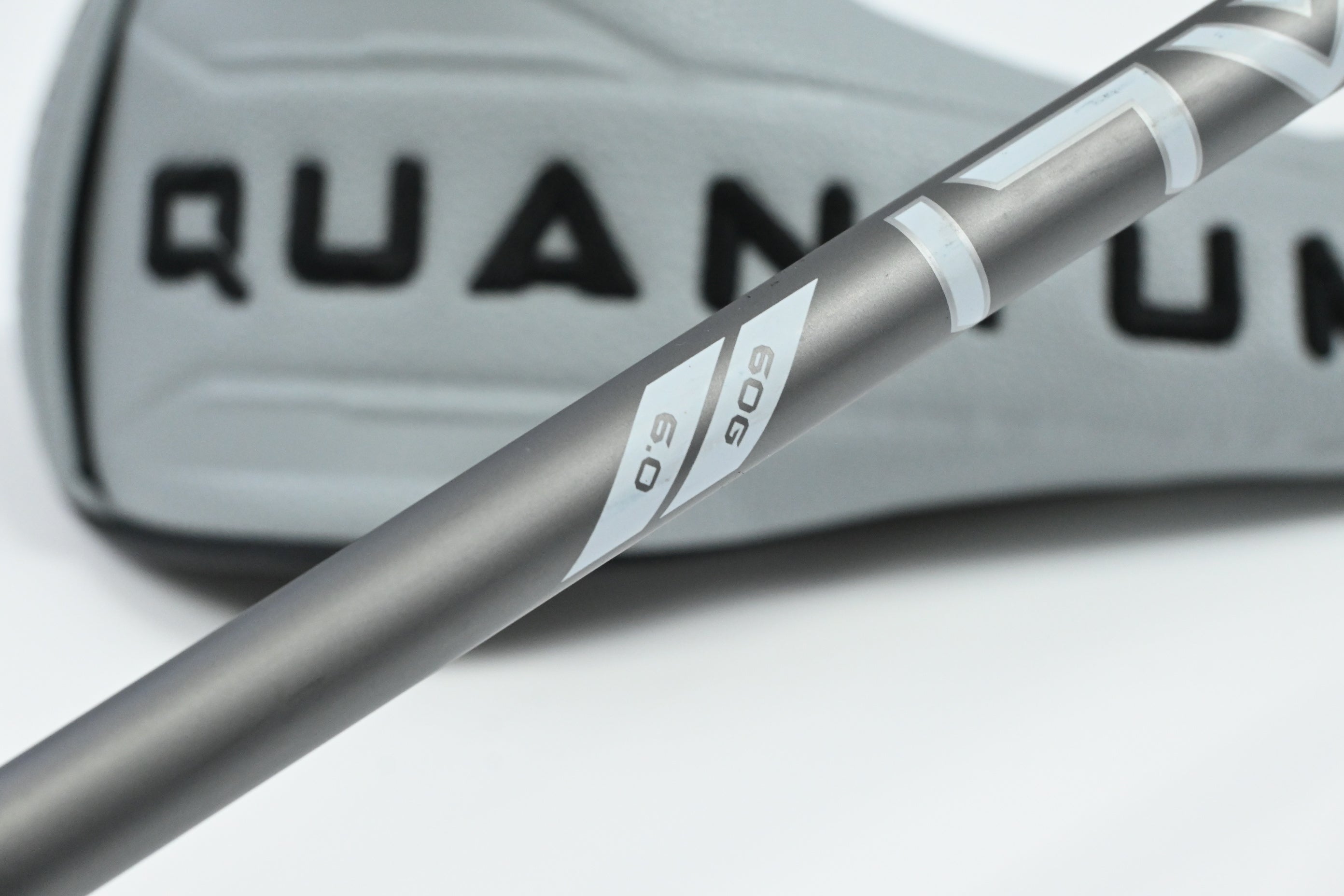 Callaway Quantum Max #5 Wood / 18 Degree / Stiff Flex Denali Frost Silver 60
