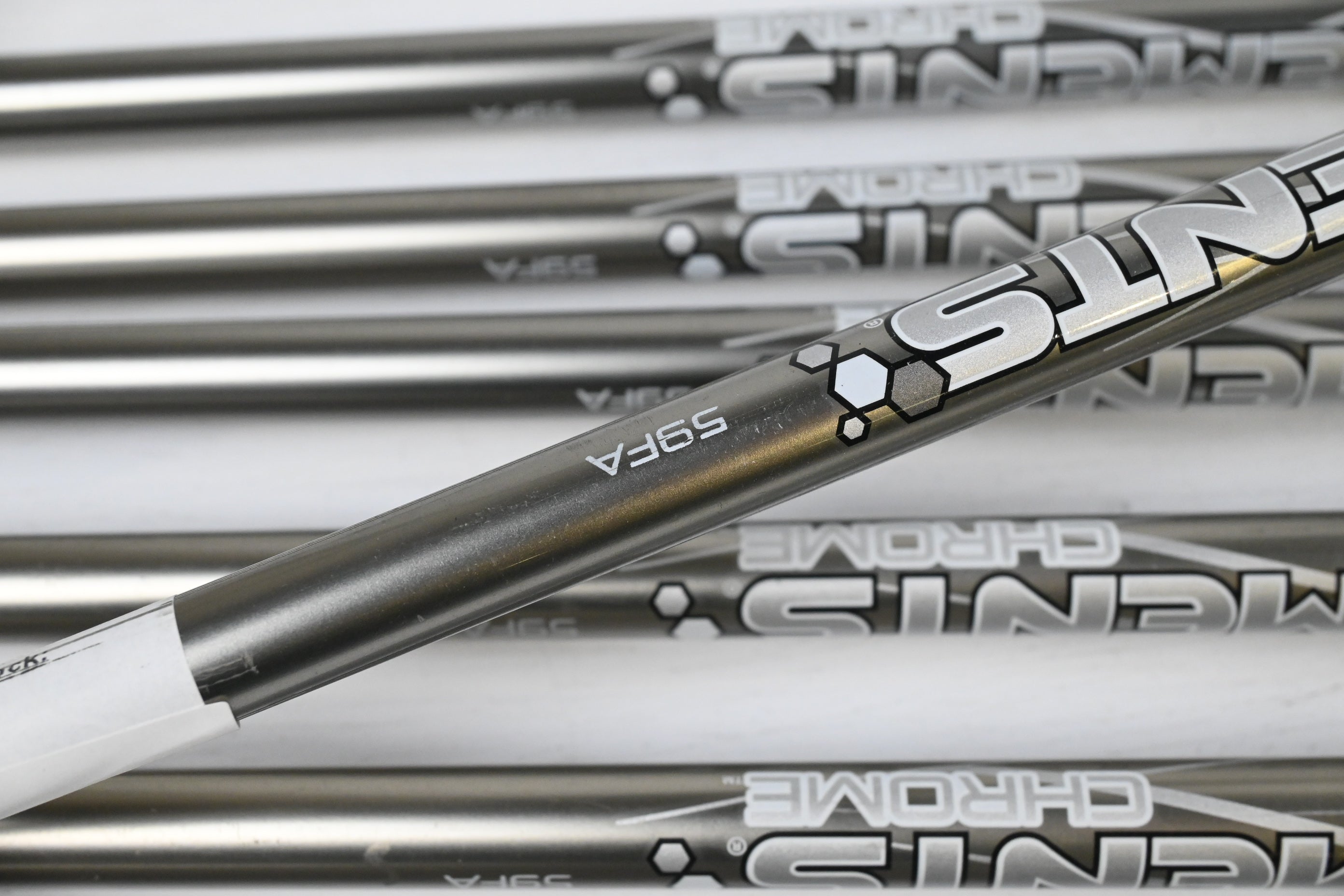 Wilson D350 Irons / 5-PW+SW / Senior Flex Elements Chrome 59FA Shafts
