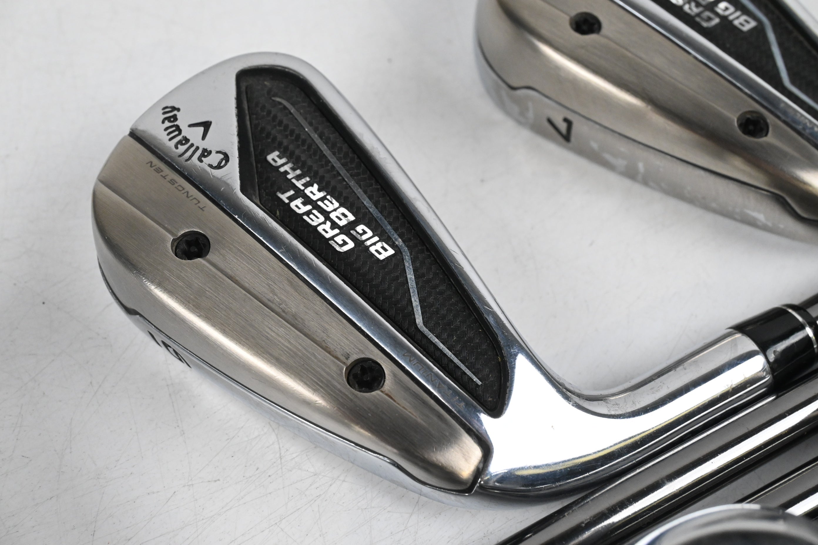 Left Hand Callaway Great Big Bertha 2023 Irons / 4-PW+GW / Regular Flex Helium