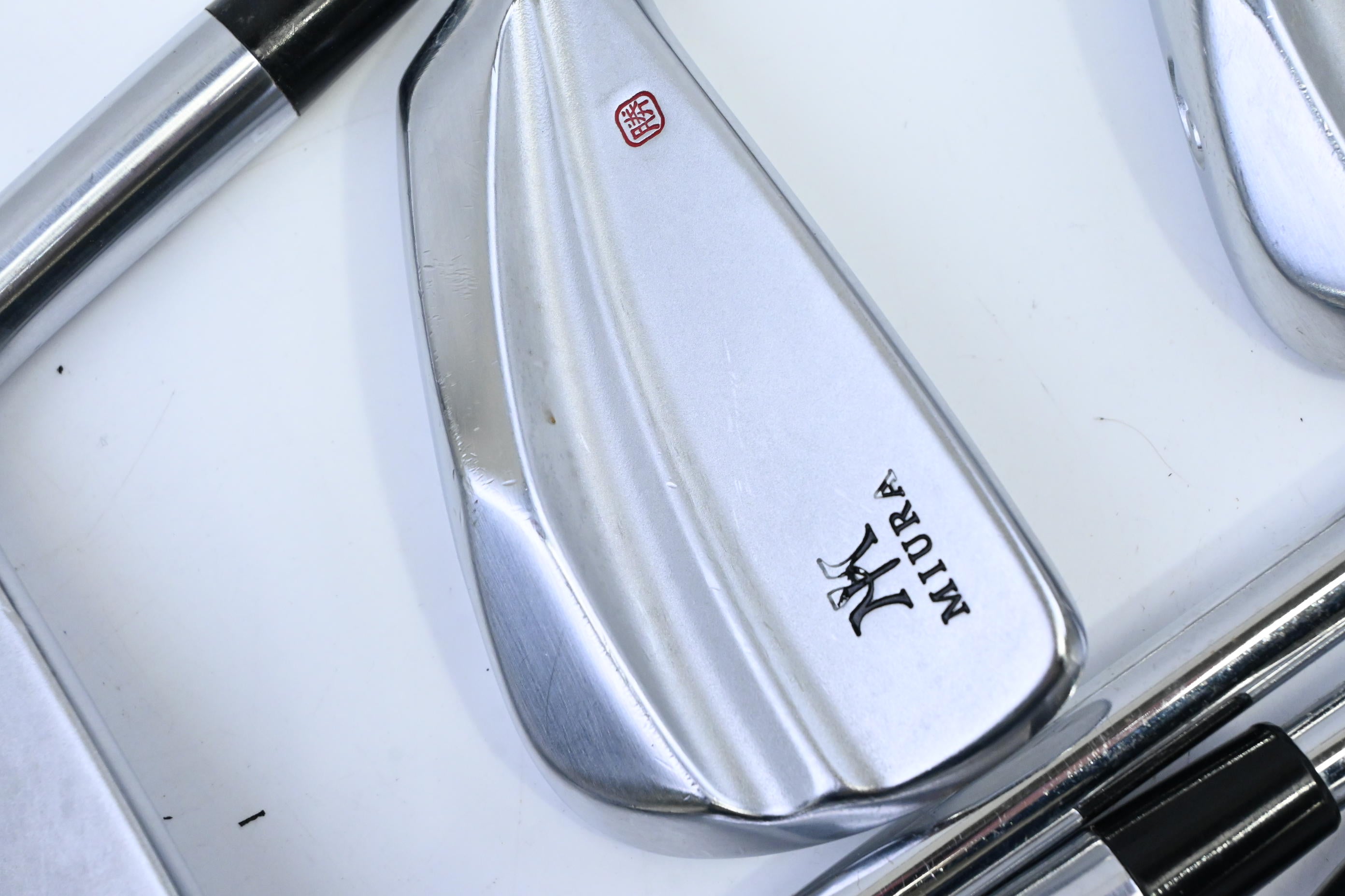 Miura KM-700 Irons / 4-PW / X-Flex Dynamic Gold 120 X100 Shafts