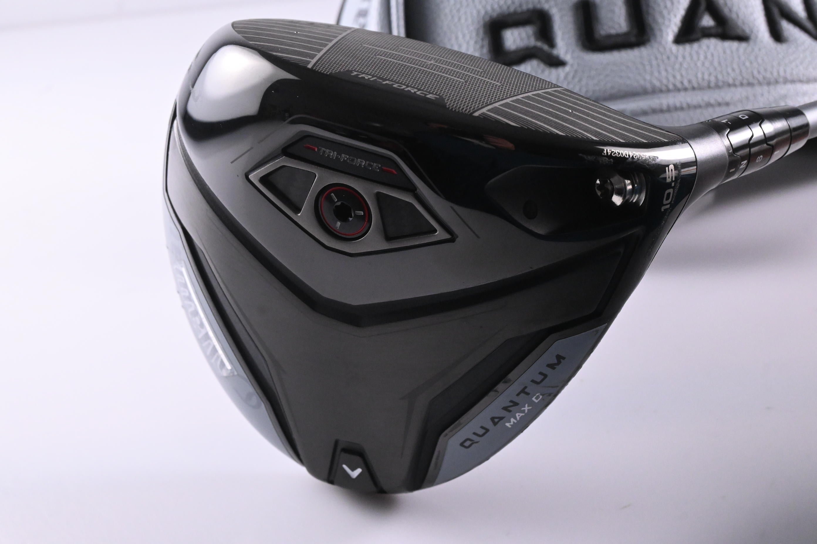 Callaway Quantum Max D Driver / 10.5 Degree / Stiff Flex Denali Frost Silver 60