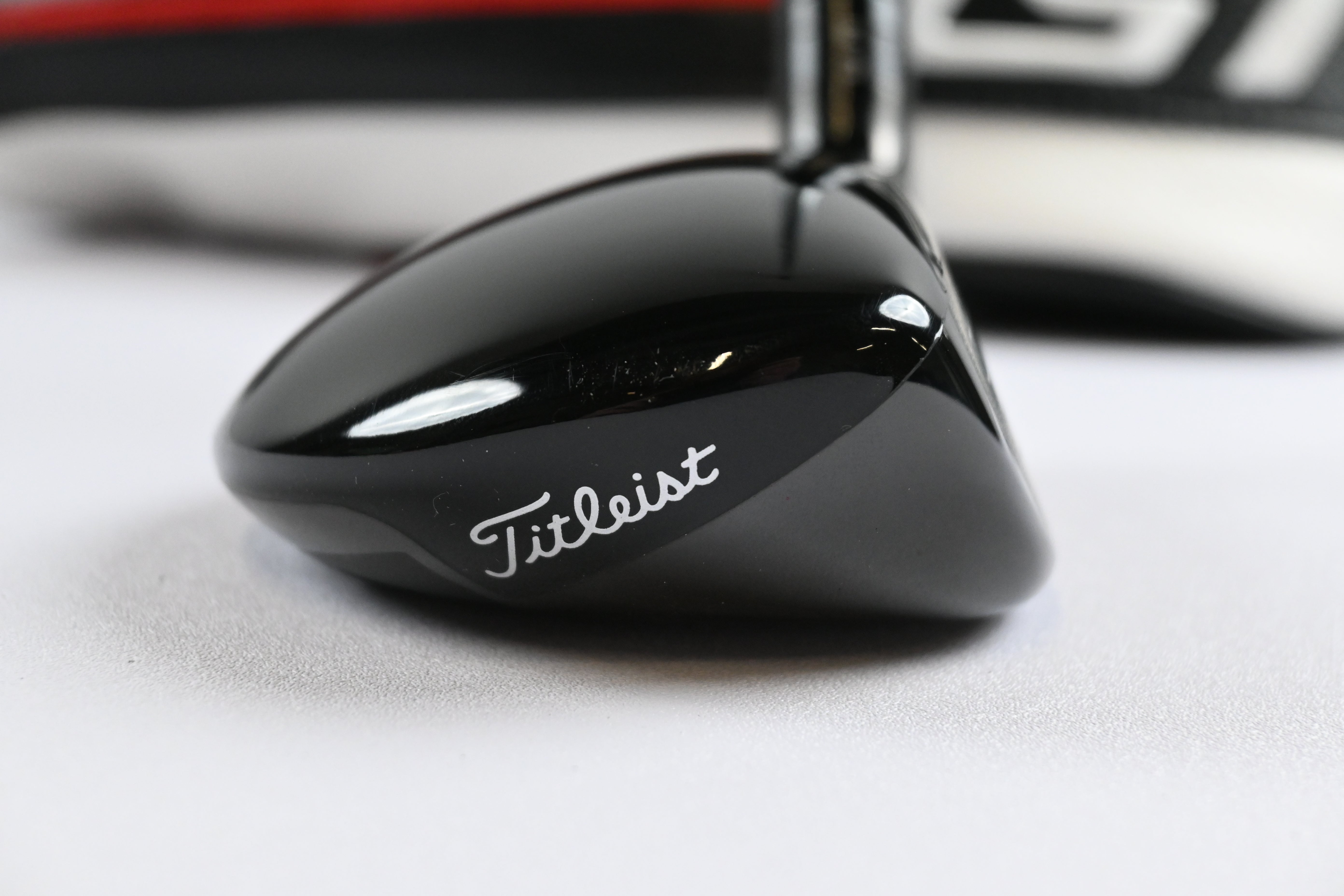 Titleist GT1 #5 Hybrid / 23 Degree / Regular Flex Fujikura Airspeeder 50HB Shaft