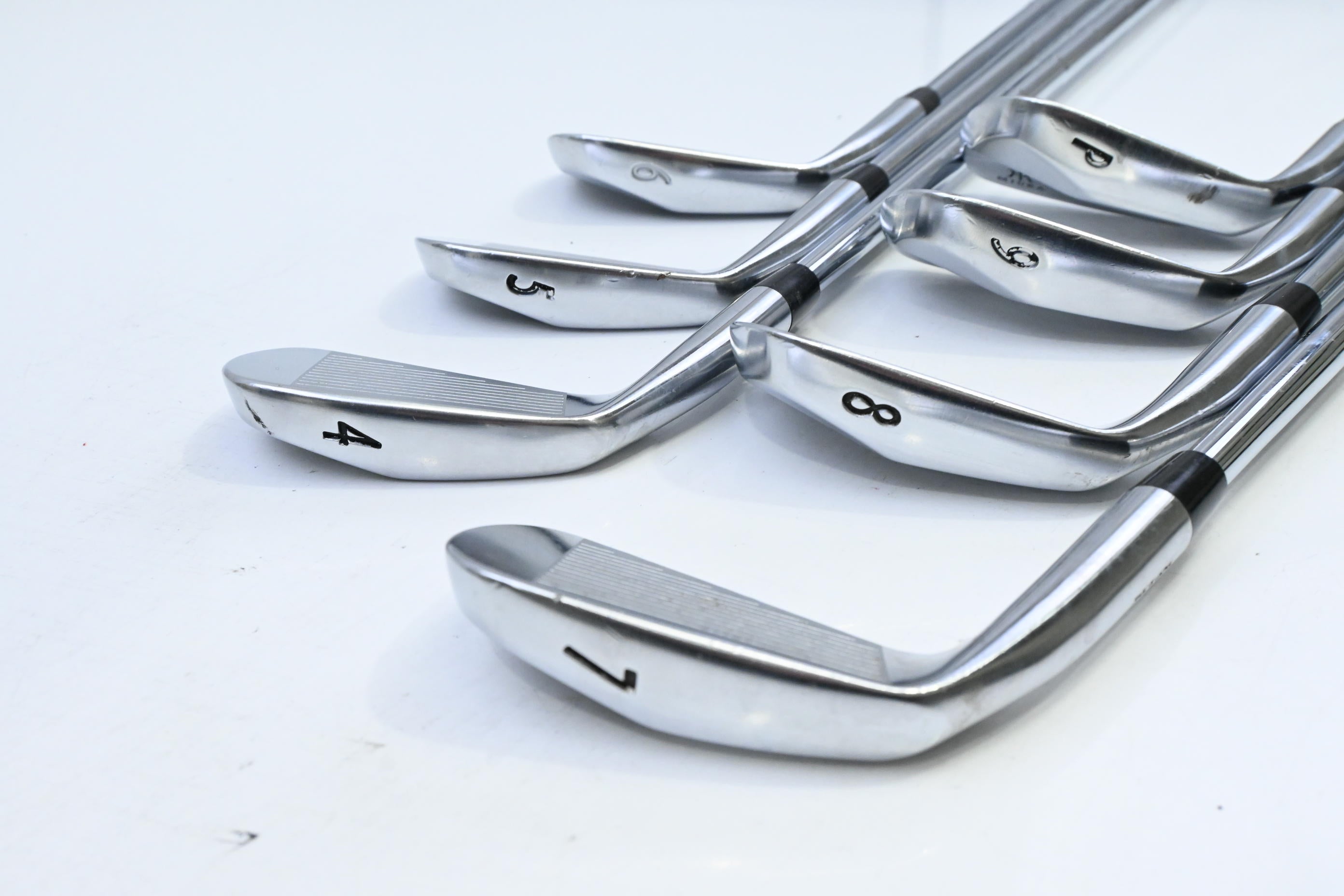 Miura KM-700 Irons / 4-PW / X-Flex Dynamic Gold 120 X100 Shafts