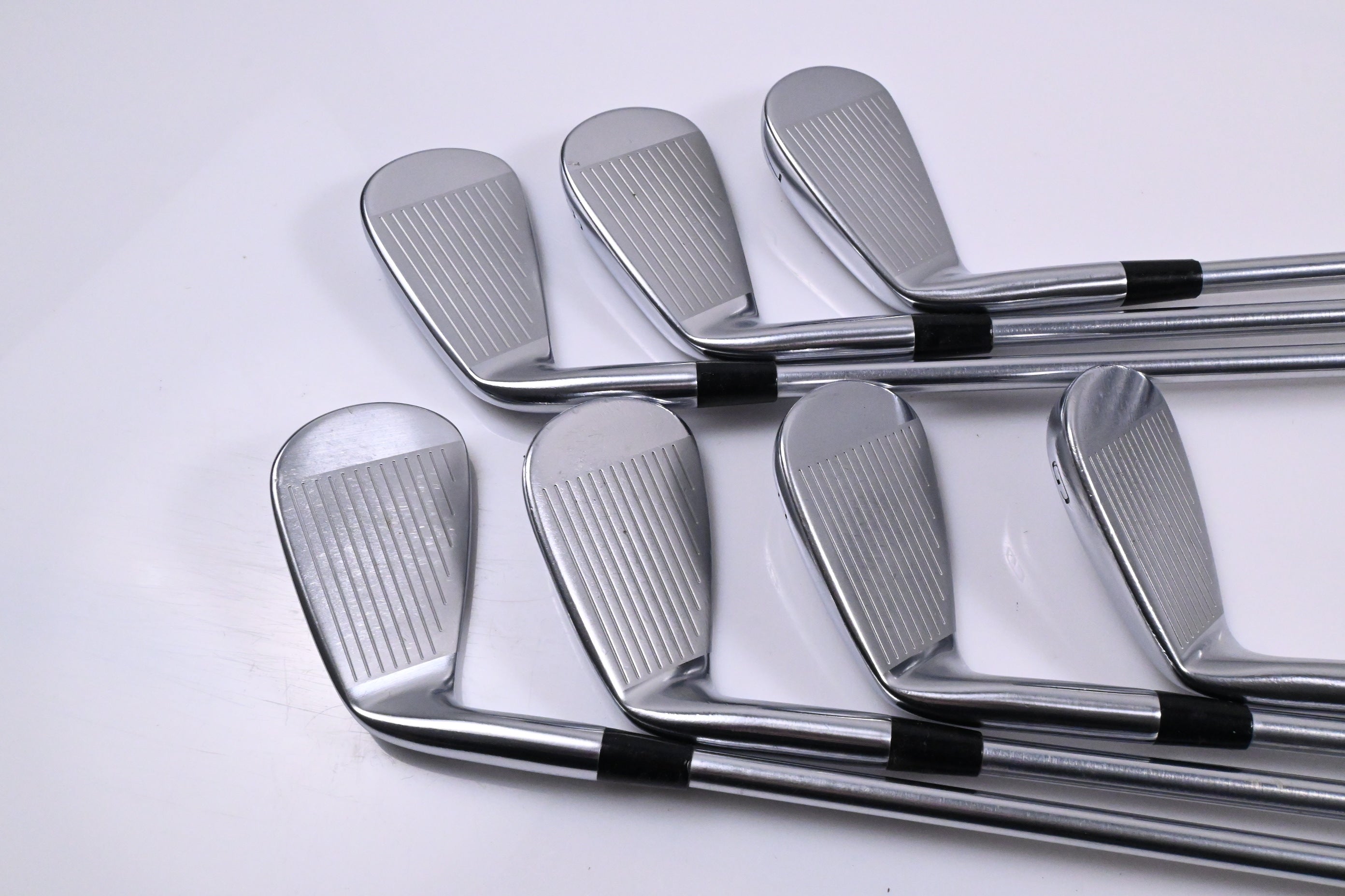 Mizuno Pro 225 Irons / 5-PW+GW / Regular Plus Flex Project X IO 105 Shafts