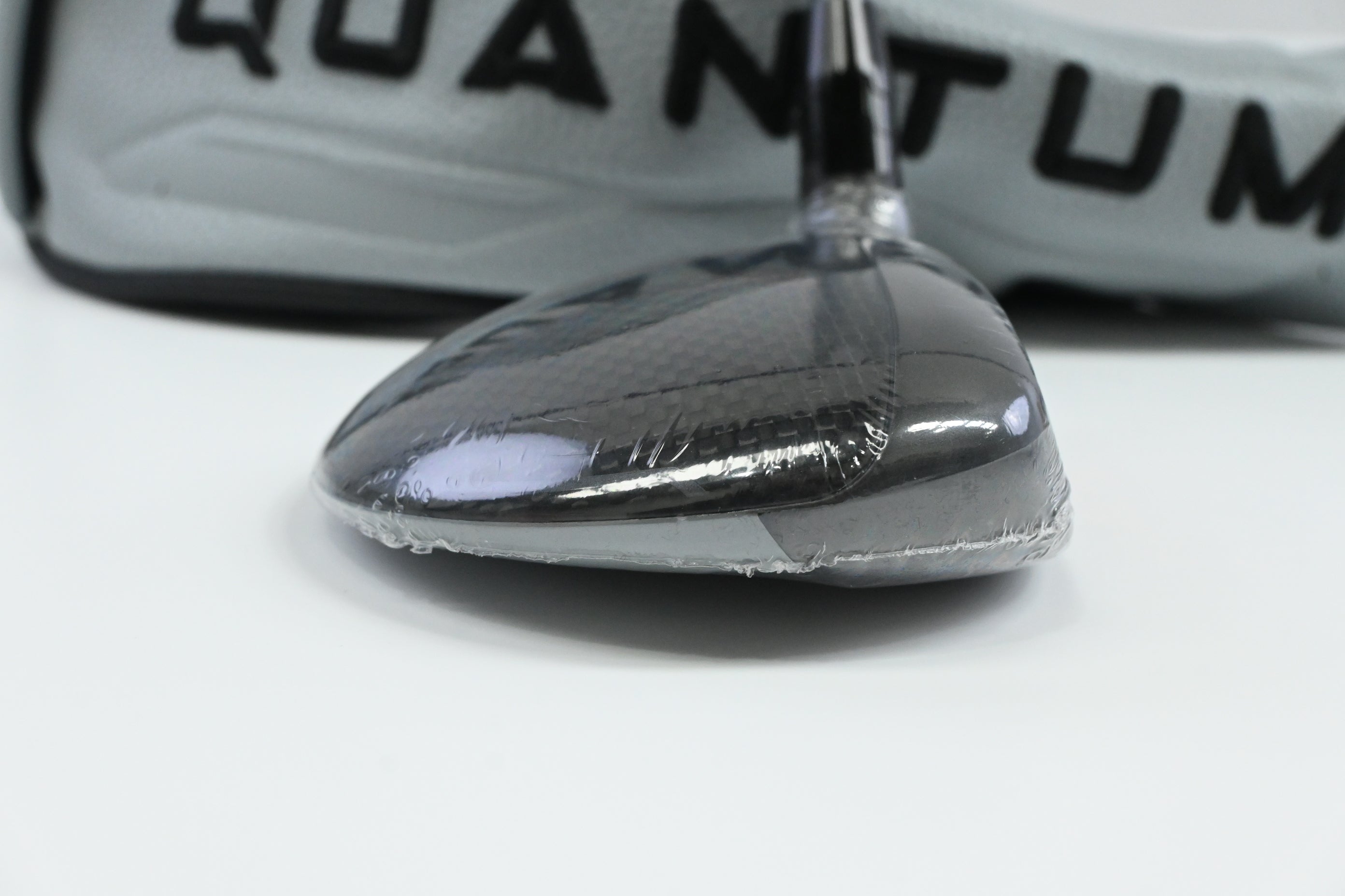 Callaway Quantum Max D #5 Wood / 18 Degree / Regular Flex Denali Frost Silver 60