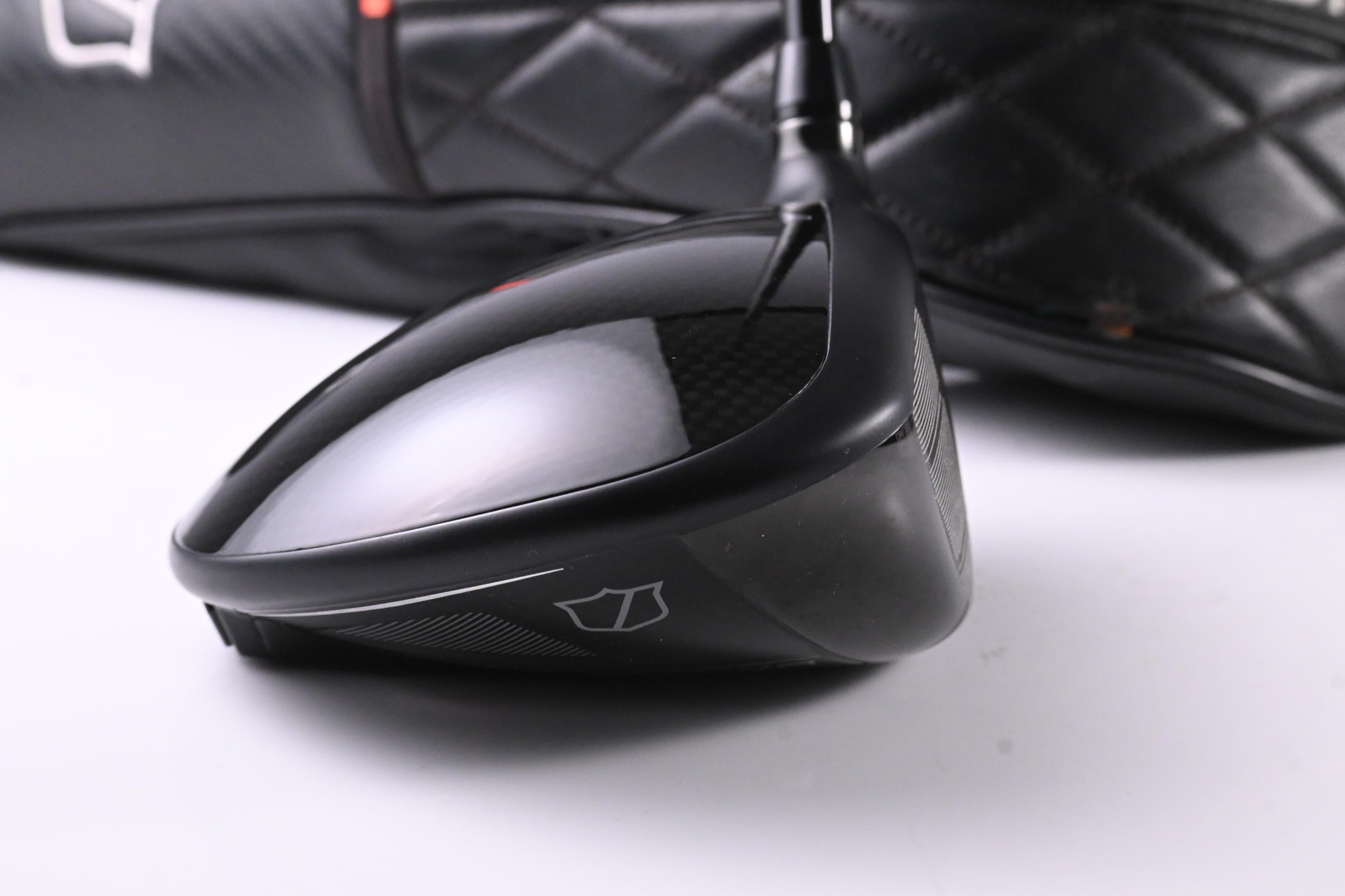 Wilson DYNAPWR 2025 Carbon Driver / 9 Degree / Stiff Flex HZRDUS Smoke Red 50