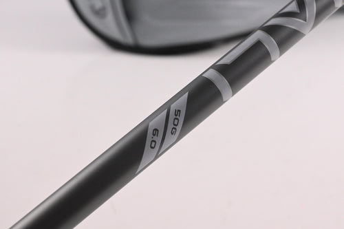 Callaway Quantum Max Driver / 10.5 Degree / Stiff Flex Denali Silver 50 Shaft