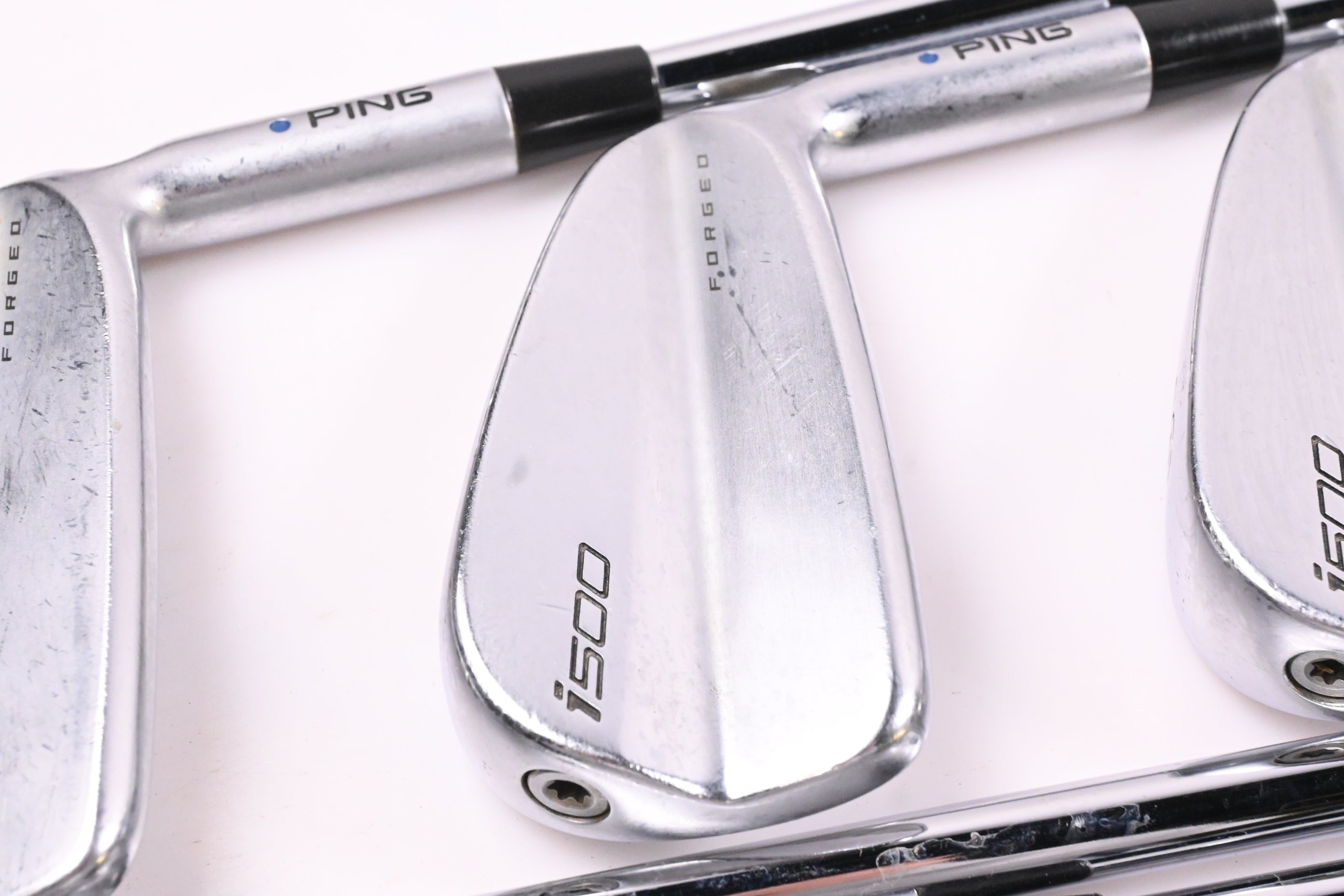 Ping i500 Irons / 4-PW / Blue Dot / Regular Flex Dynamic Gold 105 R300 Shafts