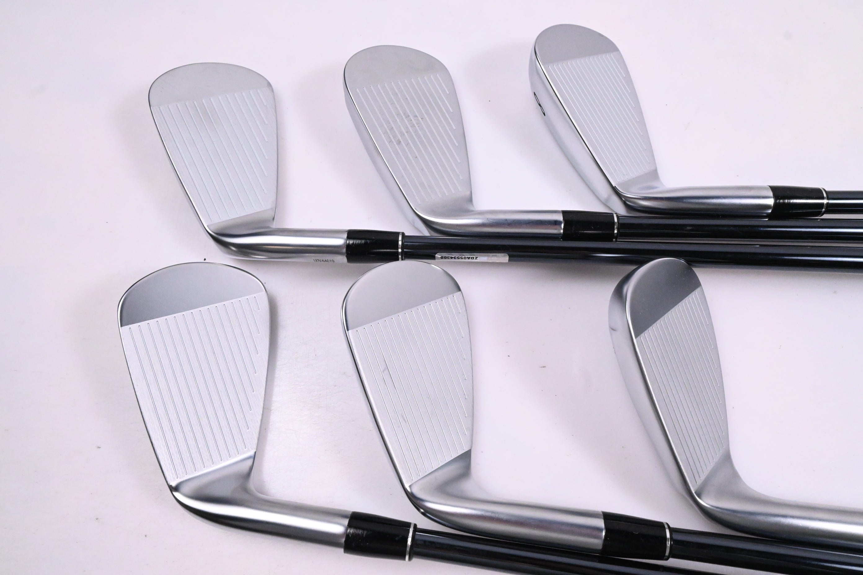 Srixon ZXiR Irons / 6-PW+GW / Regular Flex UST Recoil Dart 65 Shafts